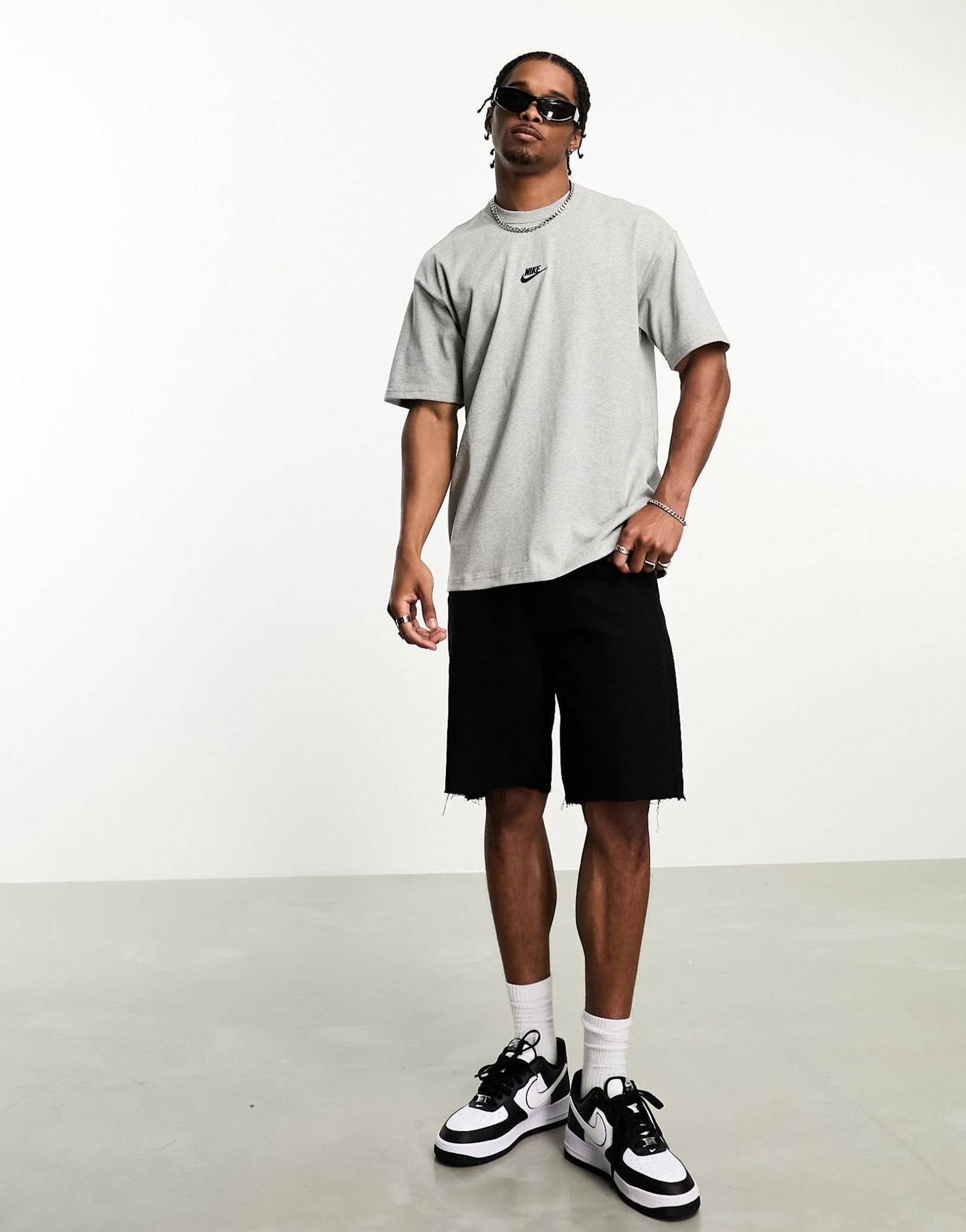 Nike Premium Essential Sust t-shirt in grey - ASOS Sample Sale EU Store