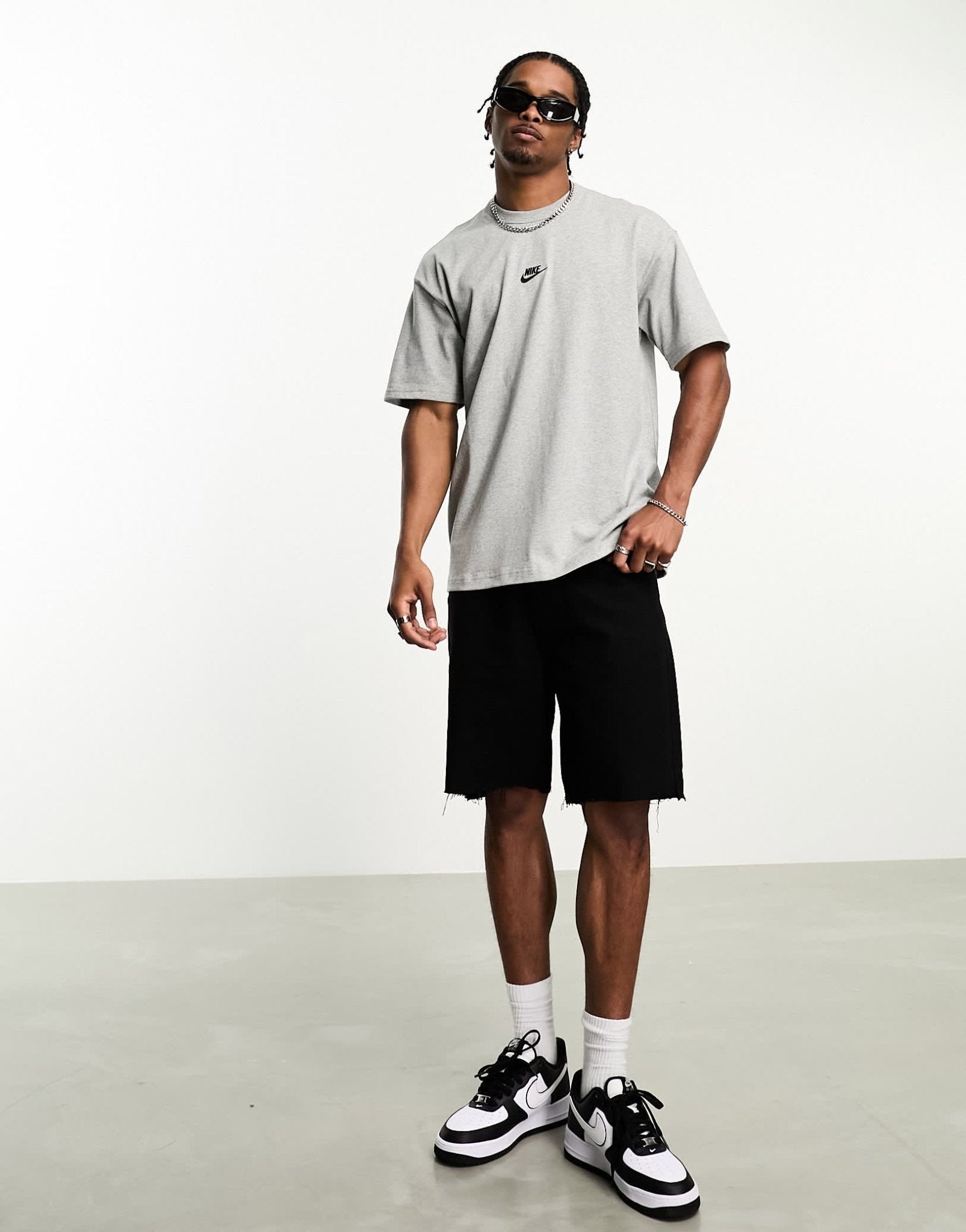 Nike Premium Essential Sust t-shirt in grey - ASOS Sample Sale EU Store