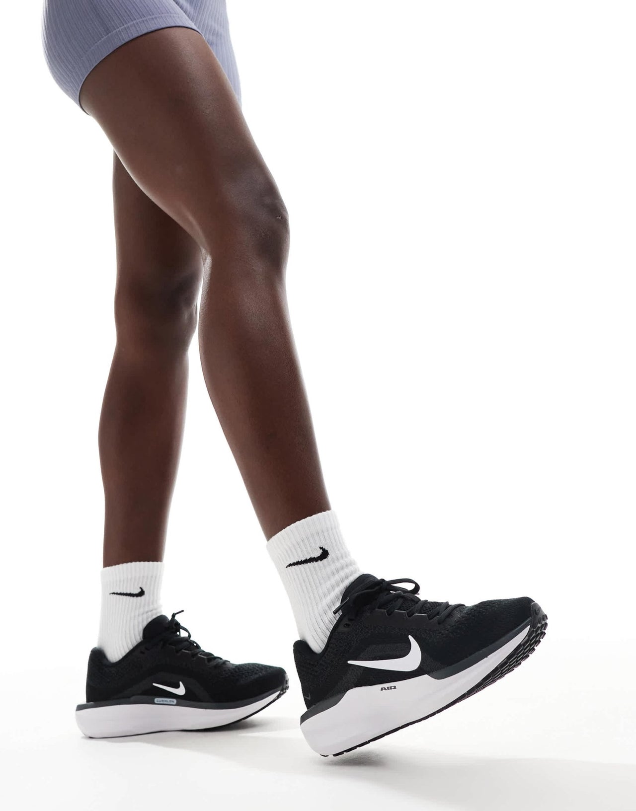 Nike Running Air Winflo 11 trainers in black and white - ASOS Sample Sale EU Store