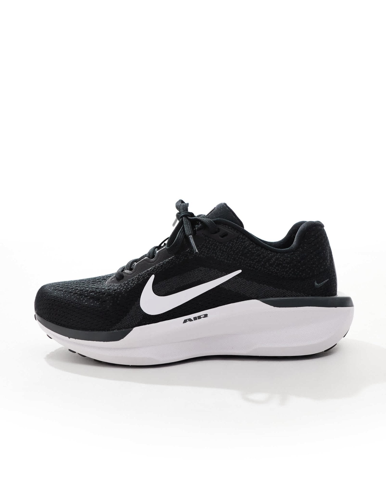 Nike Running Air Winflo 11 trainers in black and white - ASOS Sample Sale EU Store