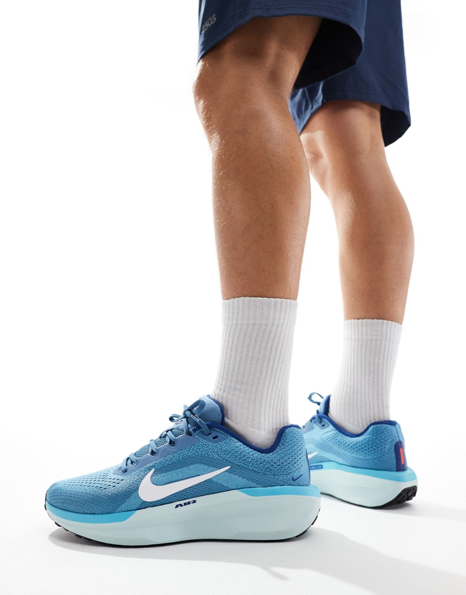 Nike Running Air Winflo 11 trainers in blue - ASOS Sample Sale EU Store