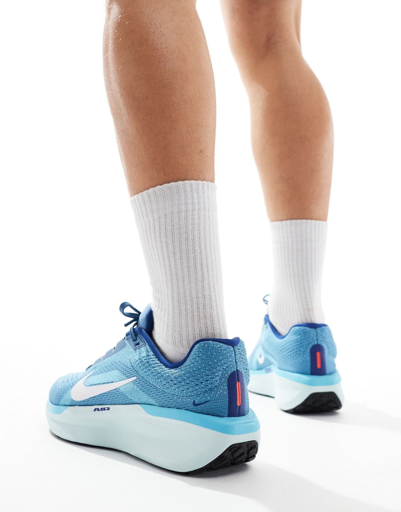 Nike Running Air Winflo 11 trainers in blue - ASOS Sample Sale EU Store