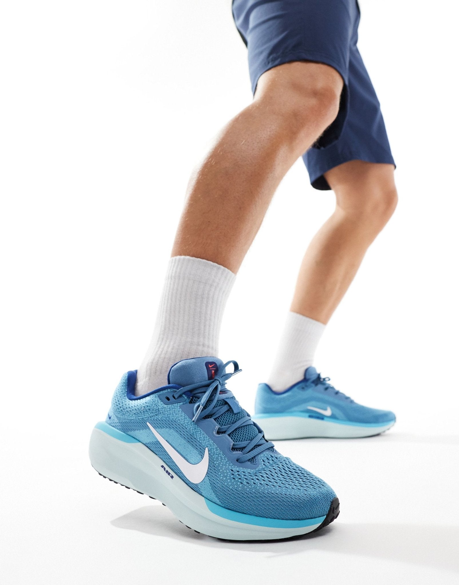Nike Running Air Winflo 11 trainers in blue - ASOS Sample Sale EU Store