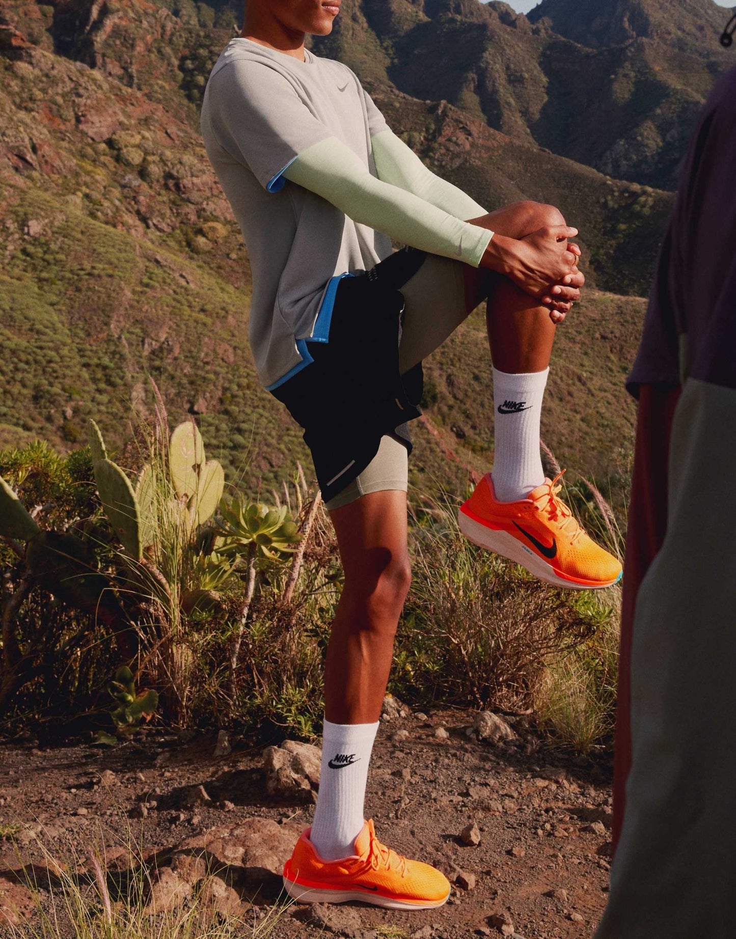 Nike Running Air Winflo 11 trainers in orange - ASOS Sample Sale EU Store