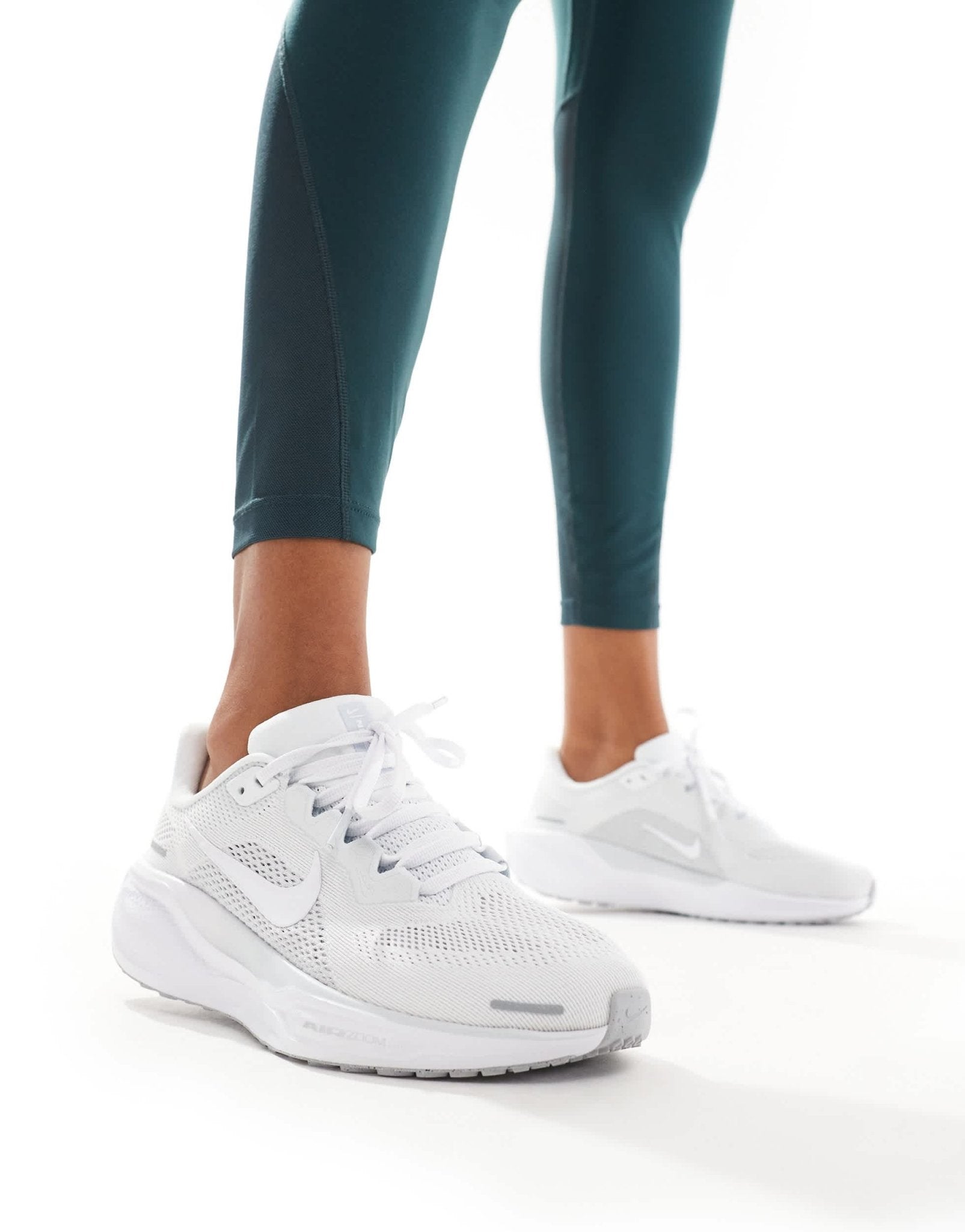 Nike Running Air Zoom Pegasus 41 trainers in white and platinum - ASOS Sample Sale EU Store