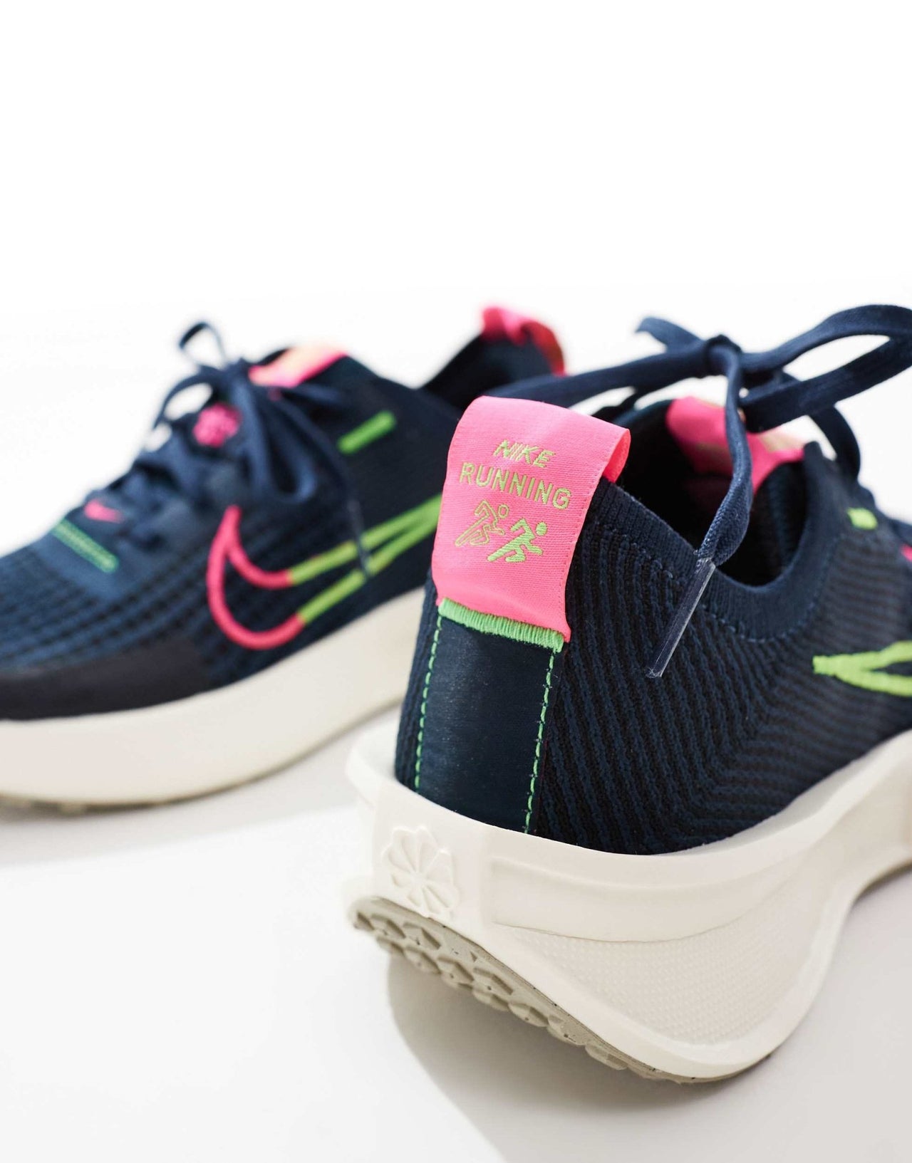 Nike Running Interact Run trainers in navy and white - ASOS Sample Sale EU Store