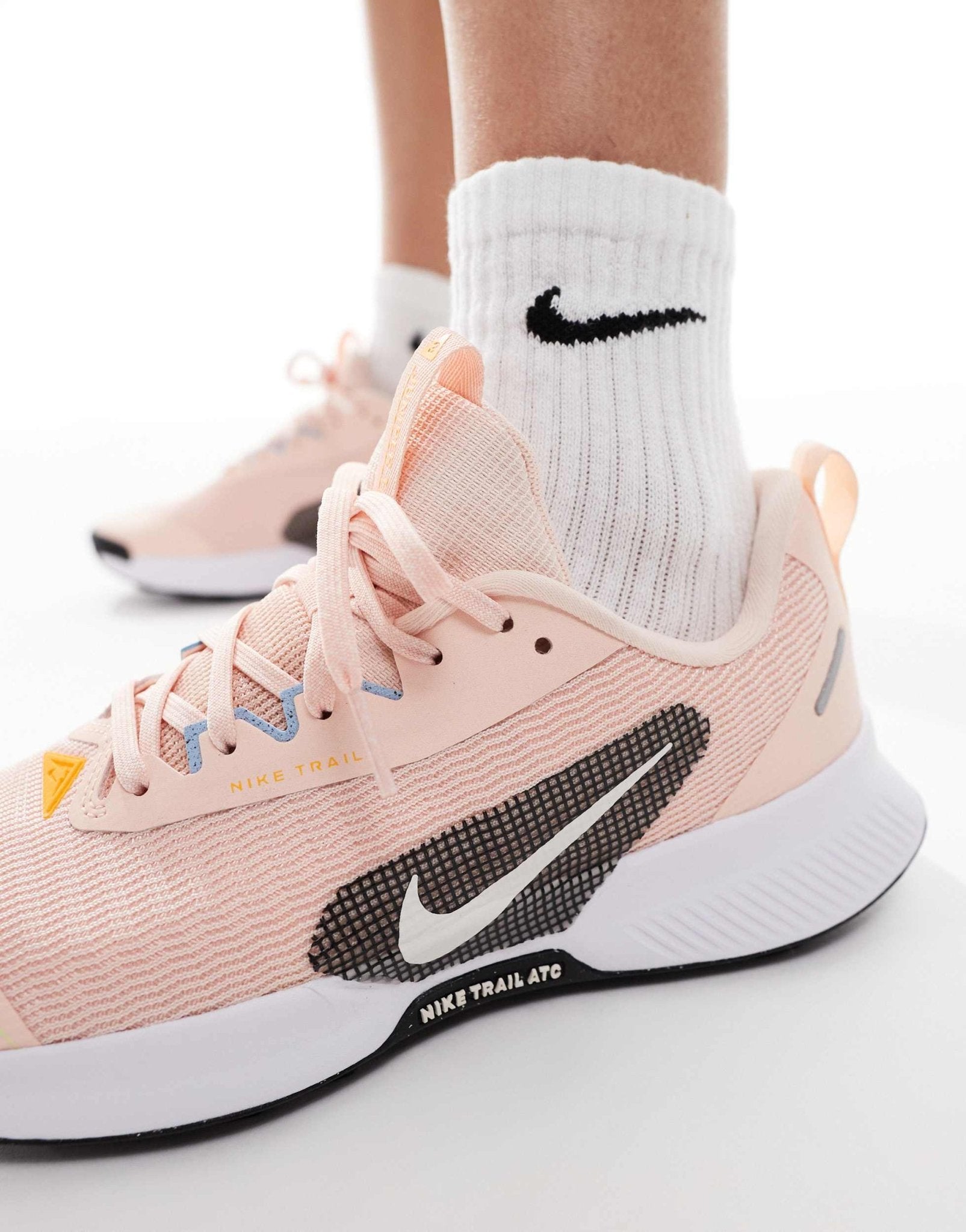 Nike Running Juniper Trail 3 trainers in pink and white - ASOS Sample Sale EU Store