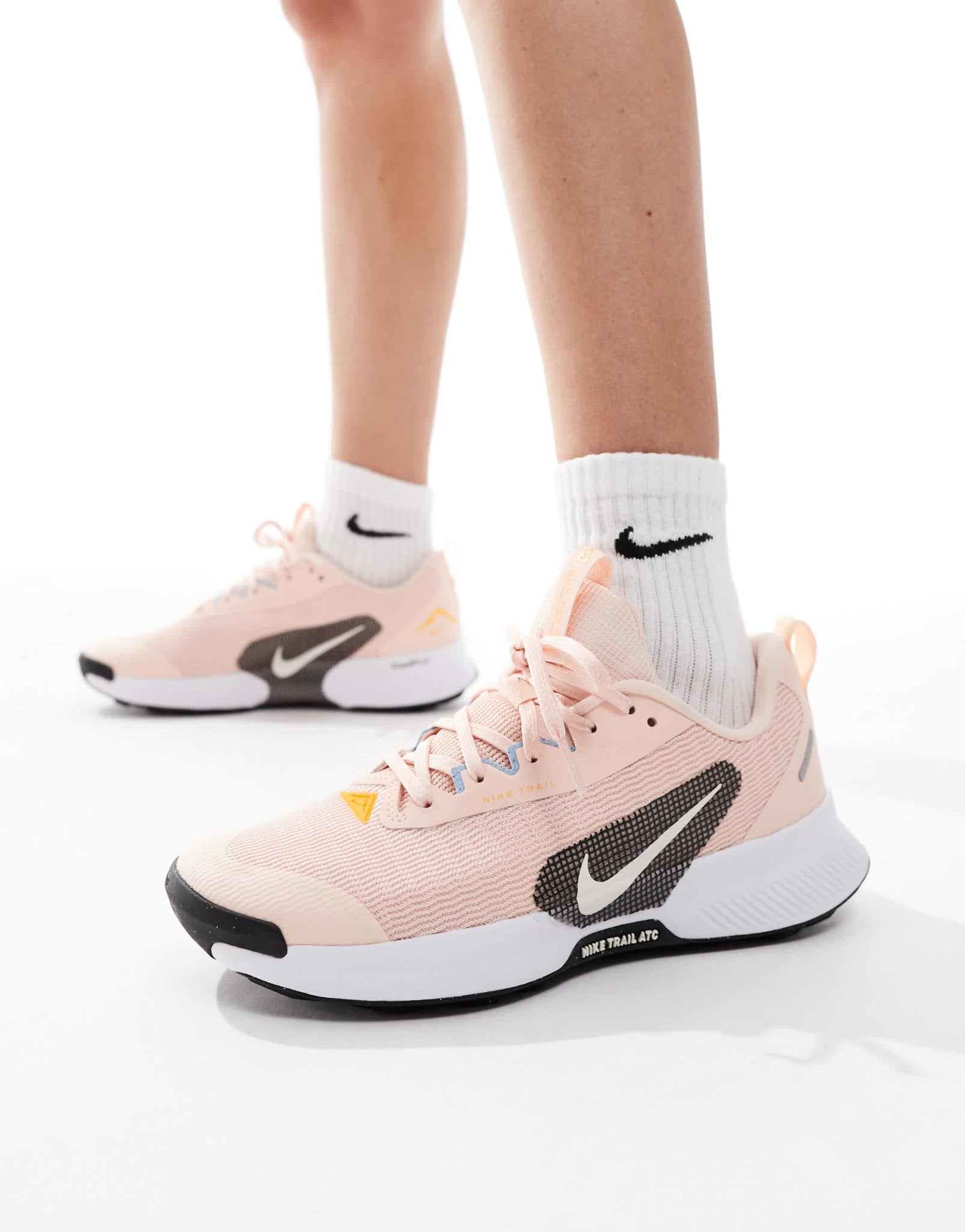Nike Running Juniper Trail 3 trainers in pink and white - ASOS Sample Sale EU Store