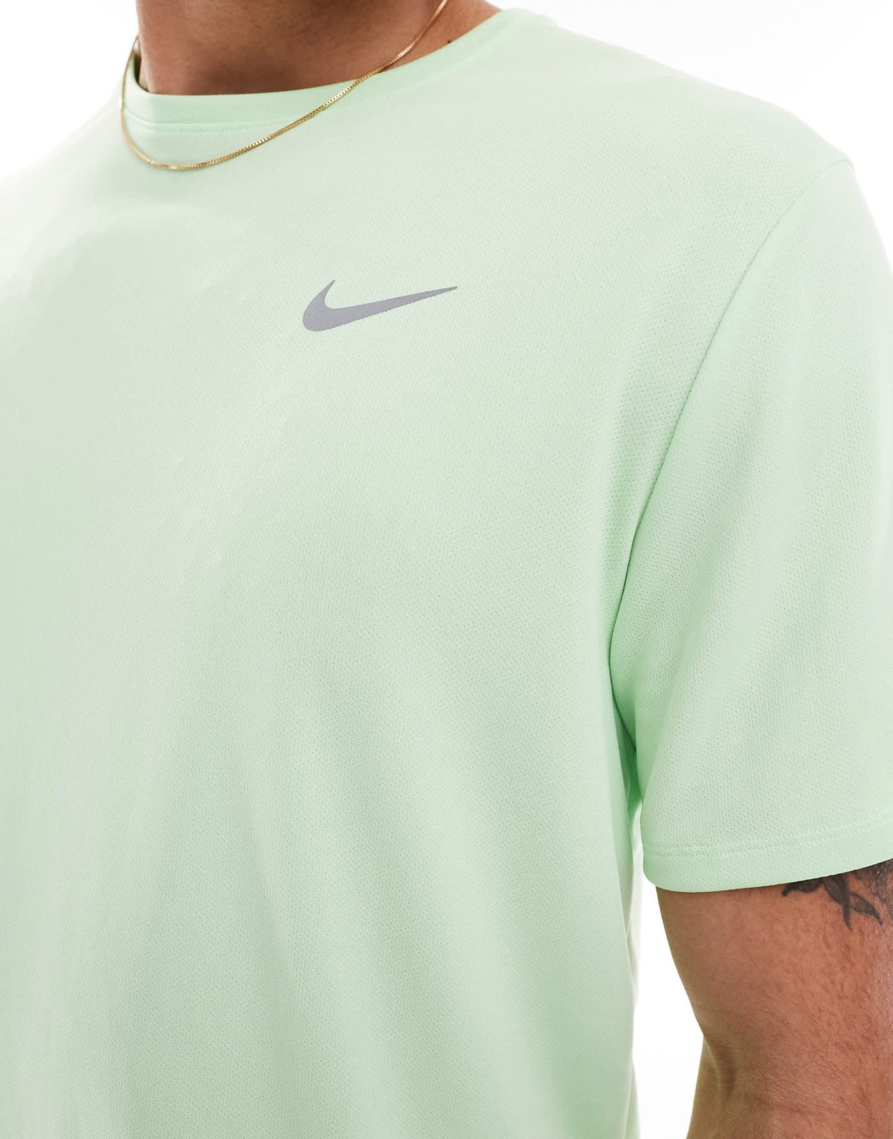 Nike Running Miler Dri - FIT t-shirt in light green - ASOS Sample Sale EU Store