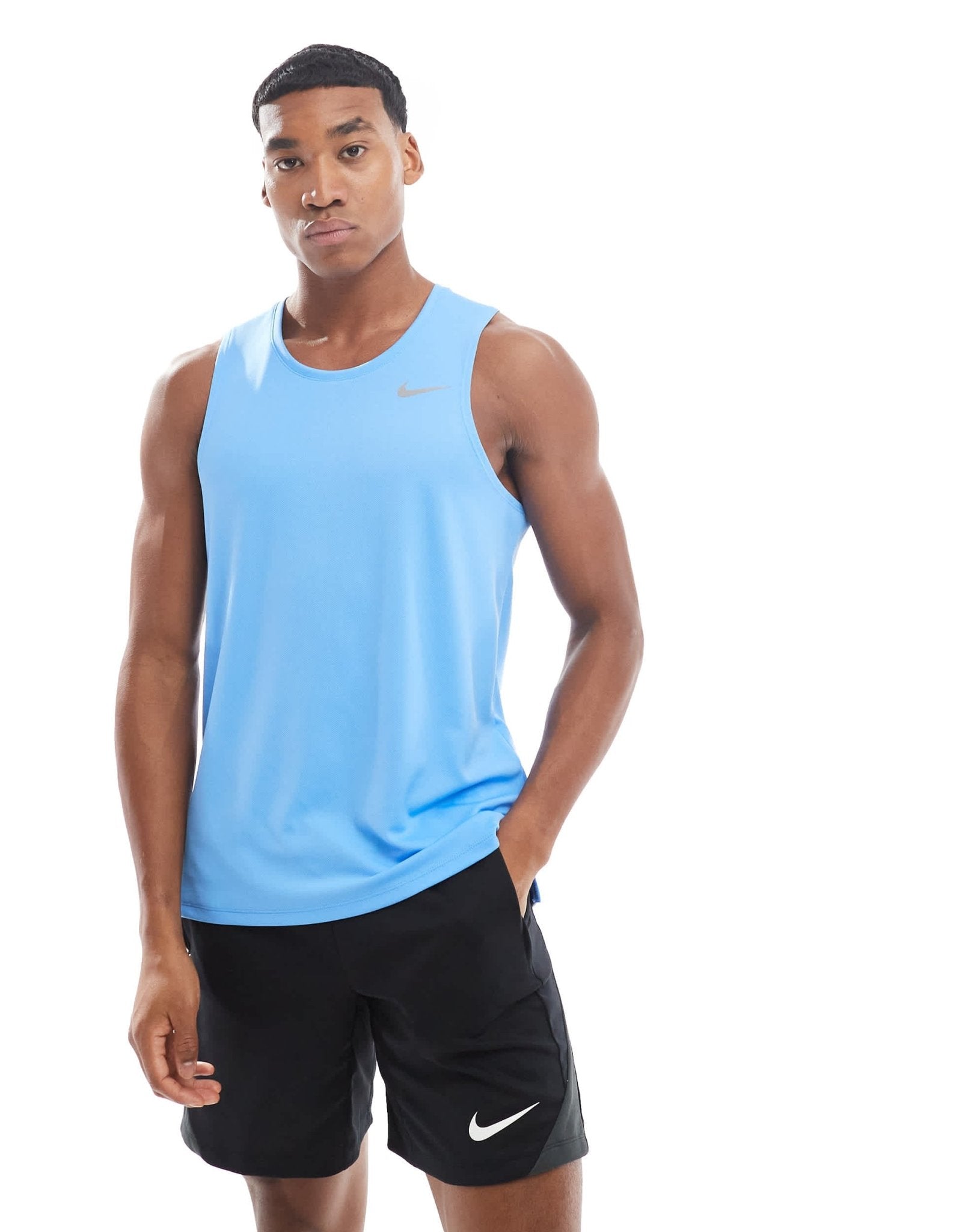 Nike Running Miler Dri - FIT vest in blue - ASOS Sample Sale EU Store
