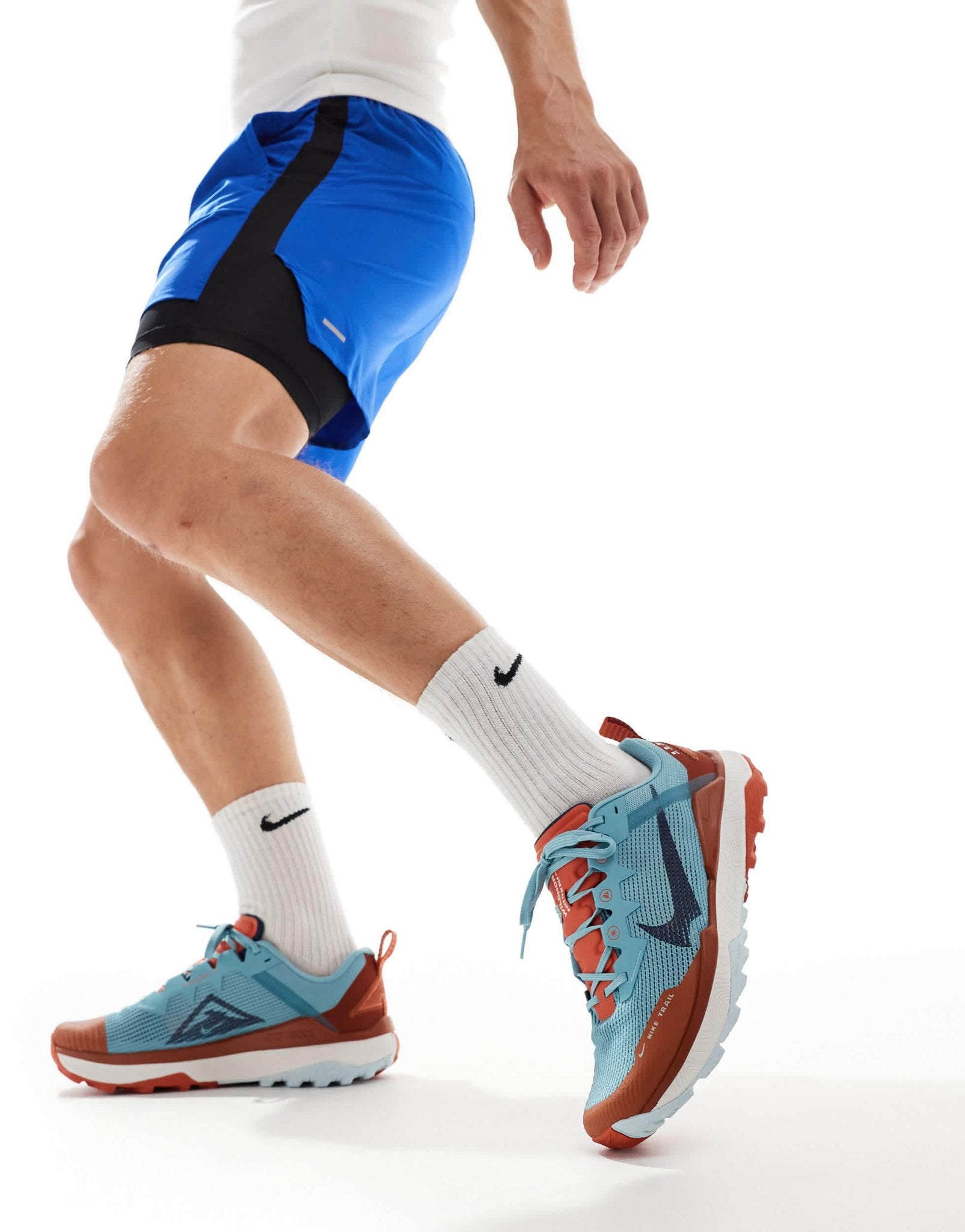 Nike Running React Wildhorse 8 trainers in light blue and orange - ASOS Sample Sale EU Store