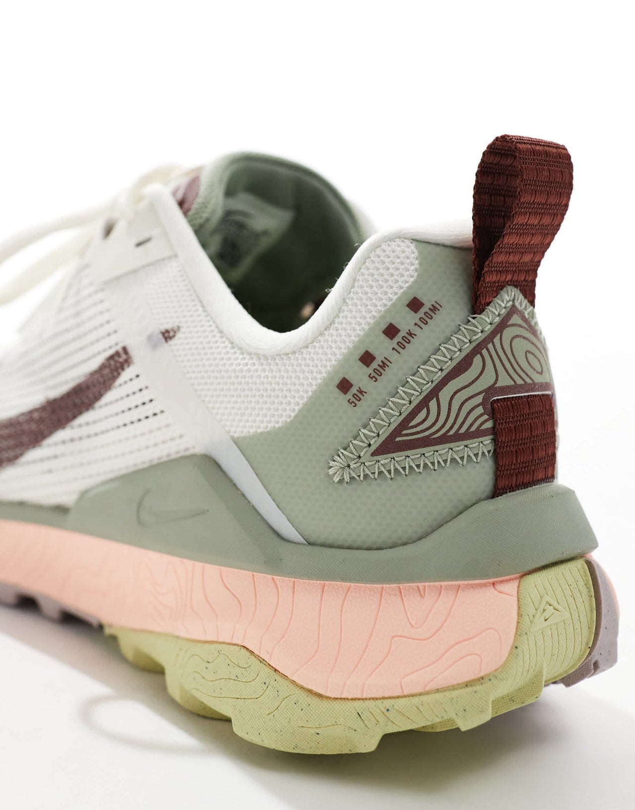 Nike Running React Wildhorse 8 trainers in white and green - ASOS Sample Sale EU Store