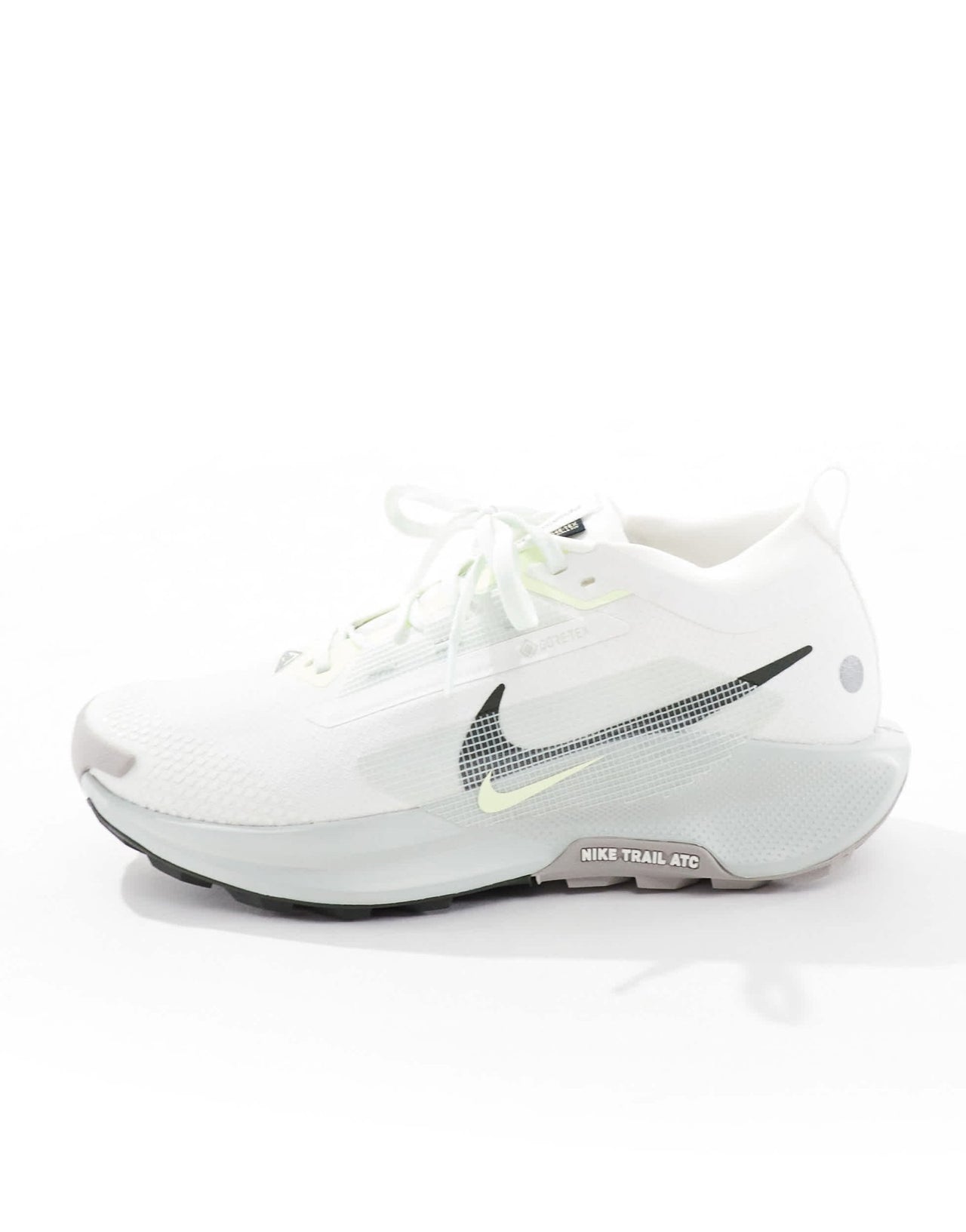 Nike Running ReactX Pegasus Trail 5 Gore - TEX trainers in light silver - ASOS Sample Sale EU Store