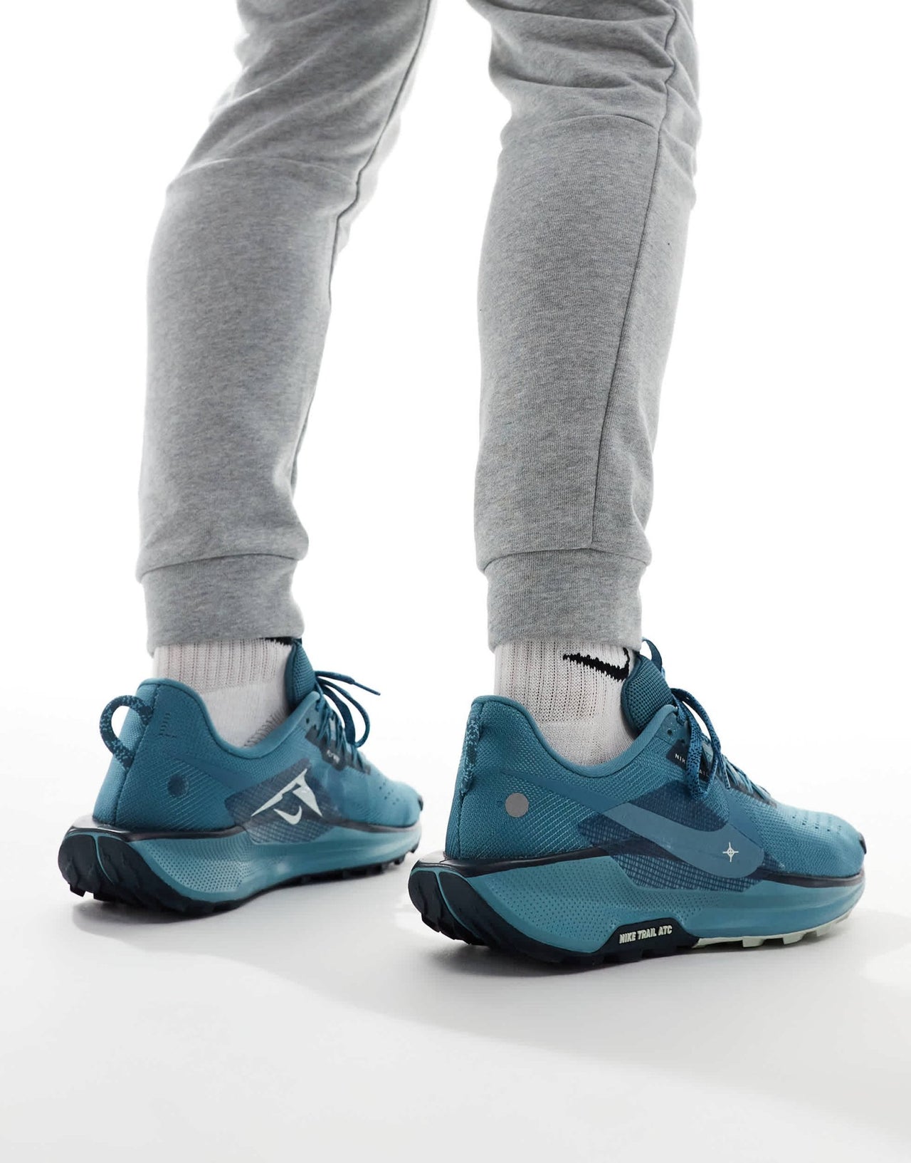 Nike Running ReactX Pegasus Trail 5 trainers in blue - ASOS Sample Sale EU Store
