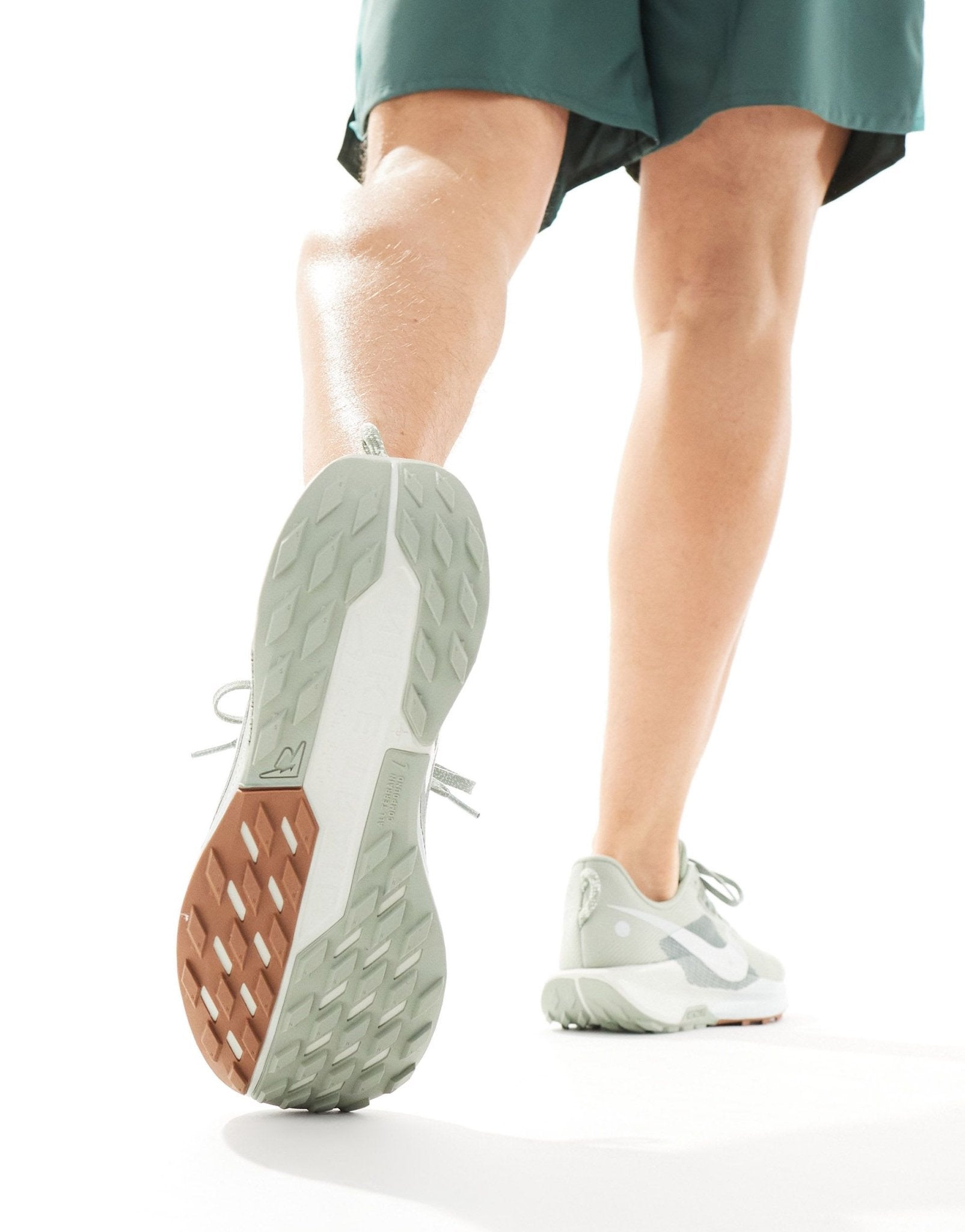 Nike Running ReactX Pegasus Trail 5 trainers in light green - MGREEN - ASOS Sample Sale EU Store