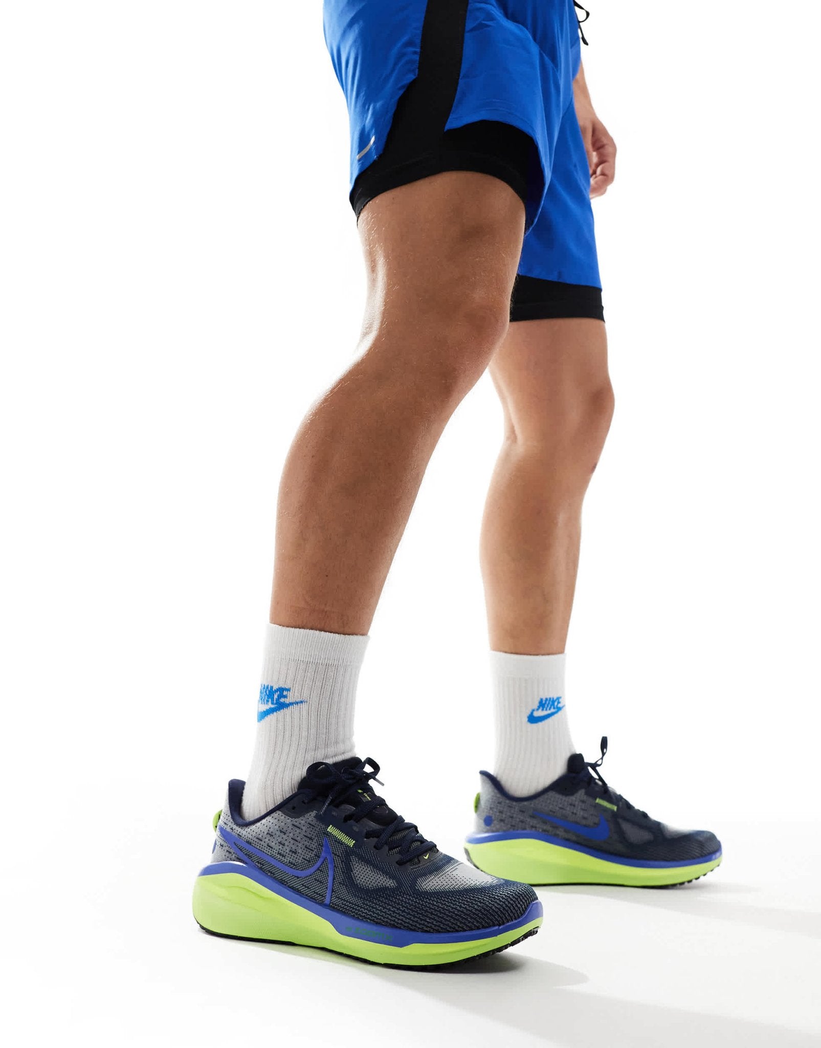 Nike Running Vomero 17 trainers in navy and green - ASOS Sample Sale EU Store