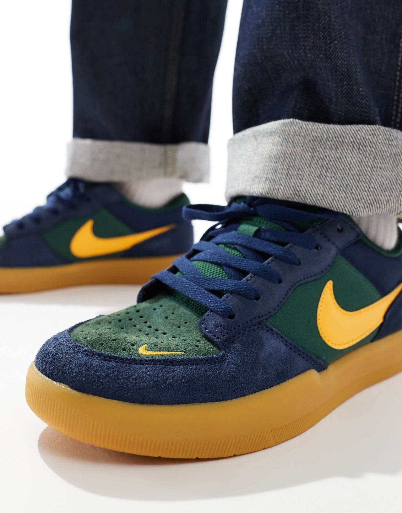 Nike SB Force 58 suede trainers in navy and yellow - ASOS Sample Sale EU Store