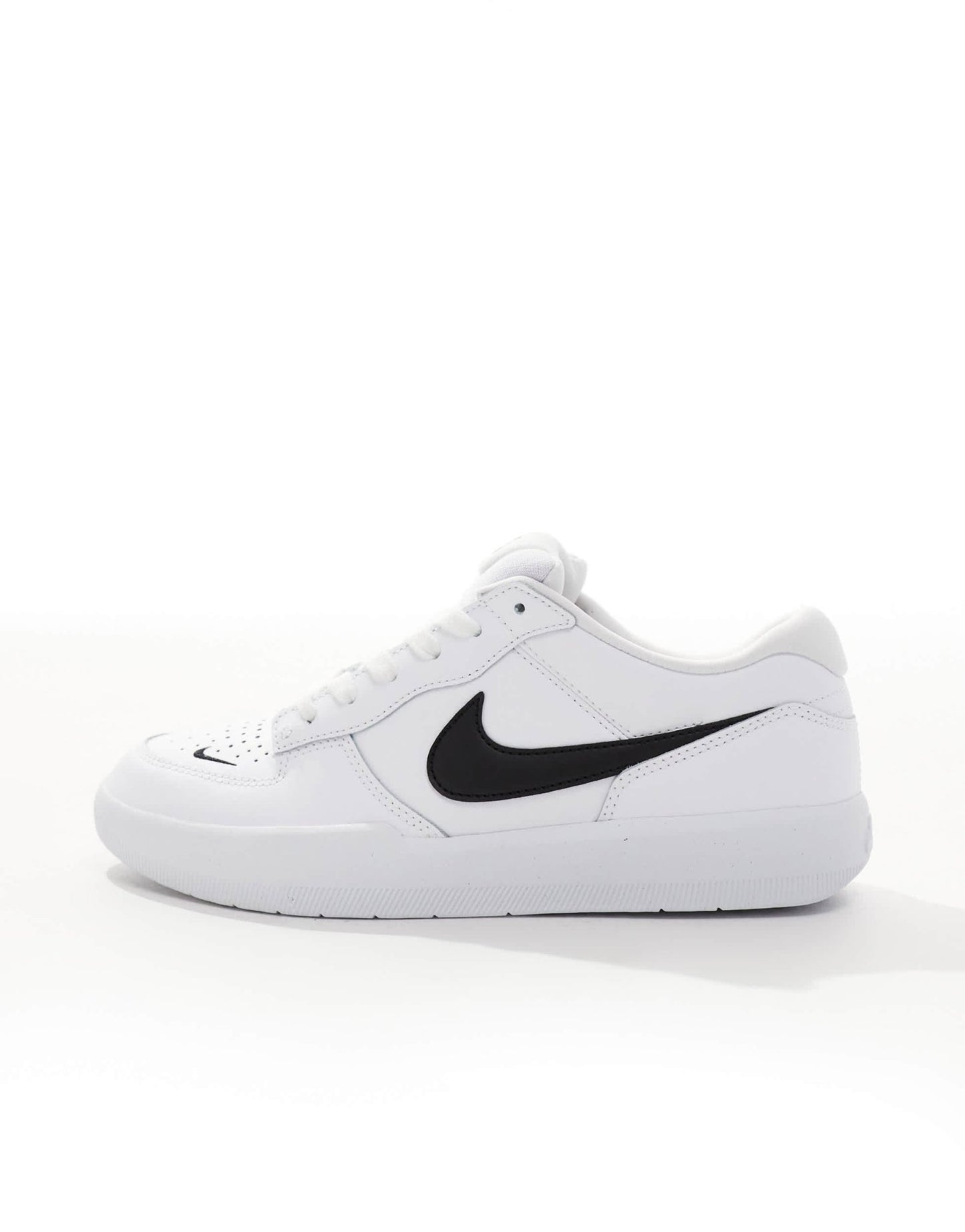 Nike SB Force 58 trainers in white and black - ASOS Sample Sale EU Store