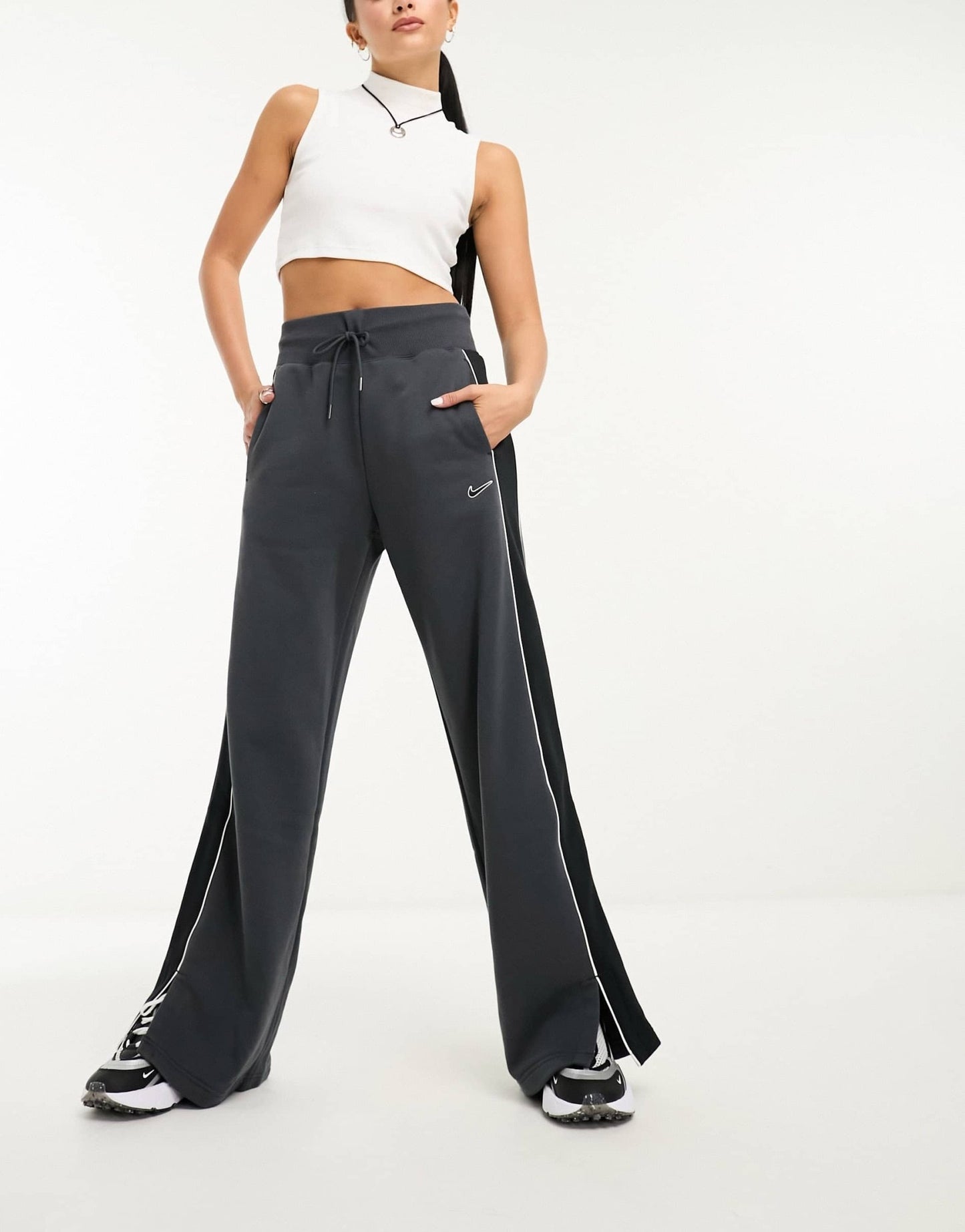 Nike Streetwear oversized fleece wide leg jogger in dark grey - ASOS Sample Sale EU Store