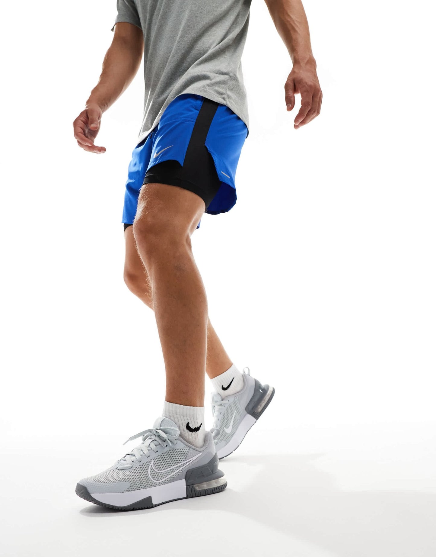 Nike Training Air Max Alpha 6 trainers in grey - ASOS Sample Sale EU Store