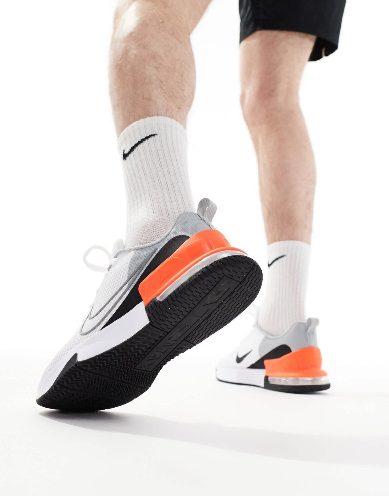 Nike Training Air Max Alpha 6 trainers in white and red - ASOS Sample Sale EU Store
