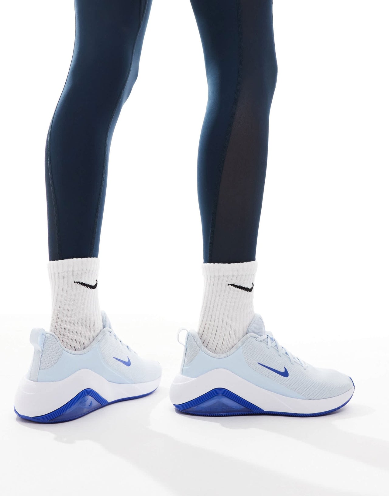 Nike Training Air Zoom Bella 7 trainers in blue and white - ASOS Sample Sale EU Store