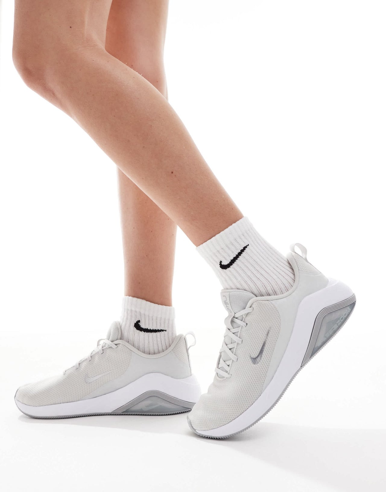 Nike Training Air Zoom Bella 7 trainers in grey and white - ASOS Sample Sale EU Store