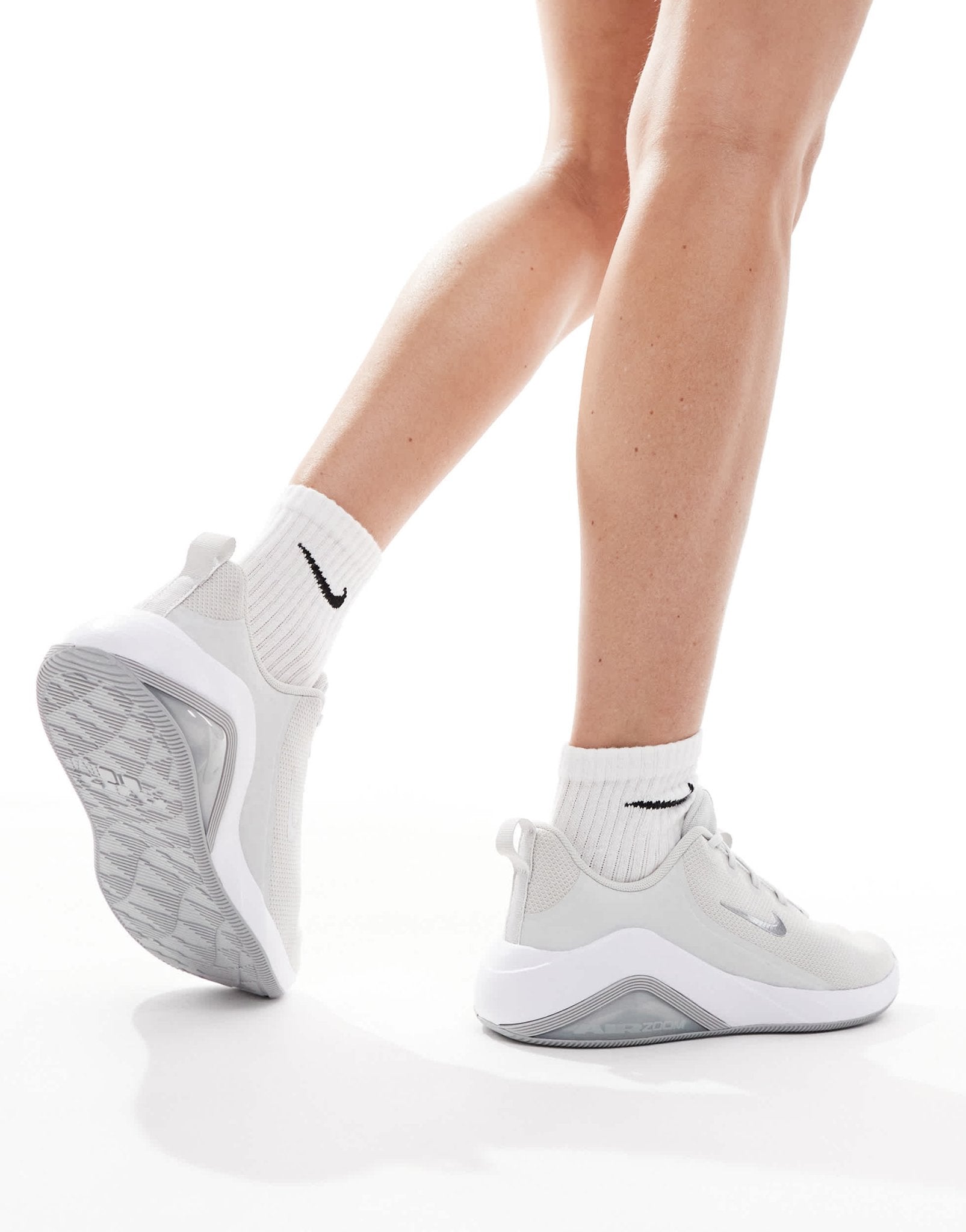 Nike Training Air Zoom Bella 7 trainers in grey and white - ASOS Sample Sale EU Store