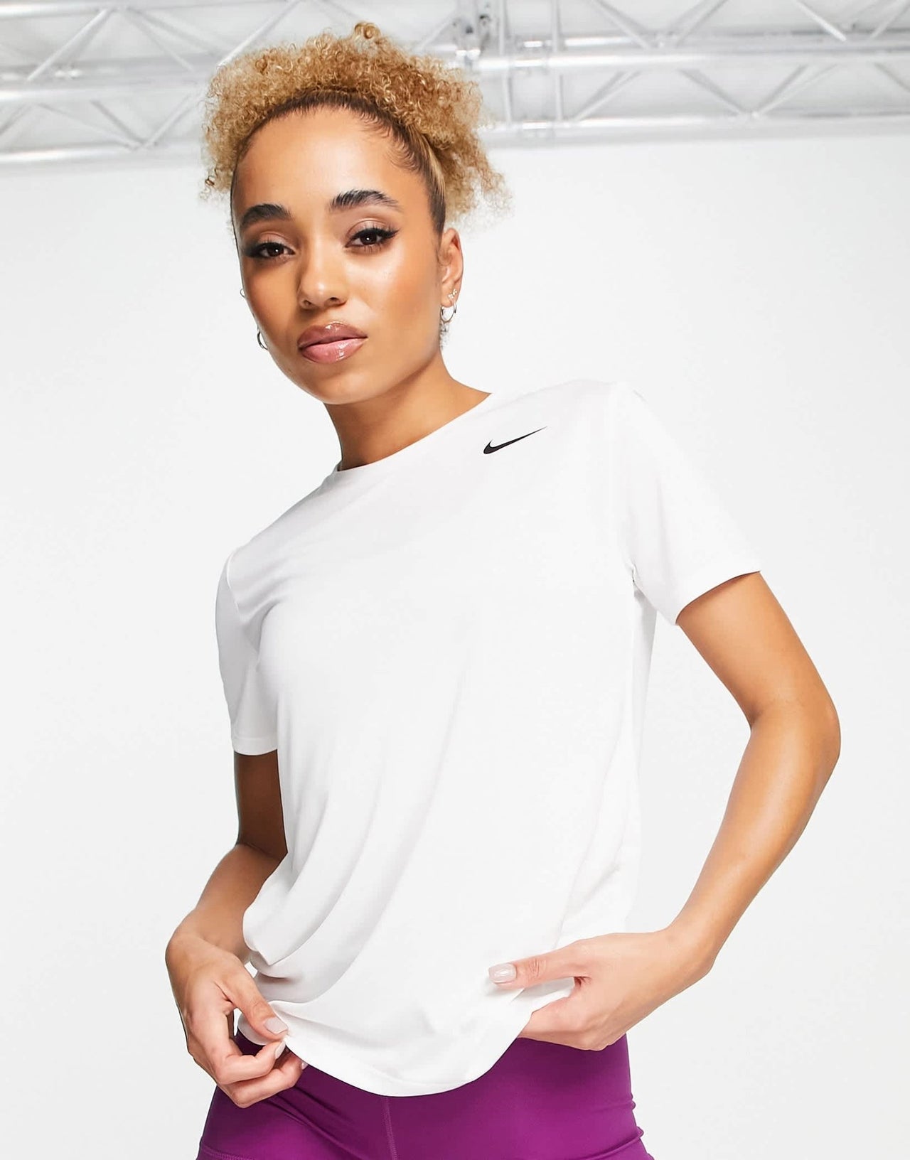 Nike Training Dri - fit relaxed t-shirt in white - ASOS Sample Sale EU Store