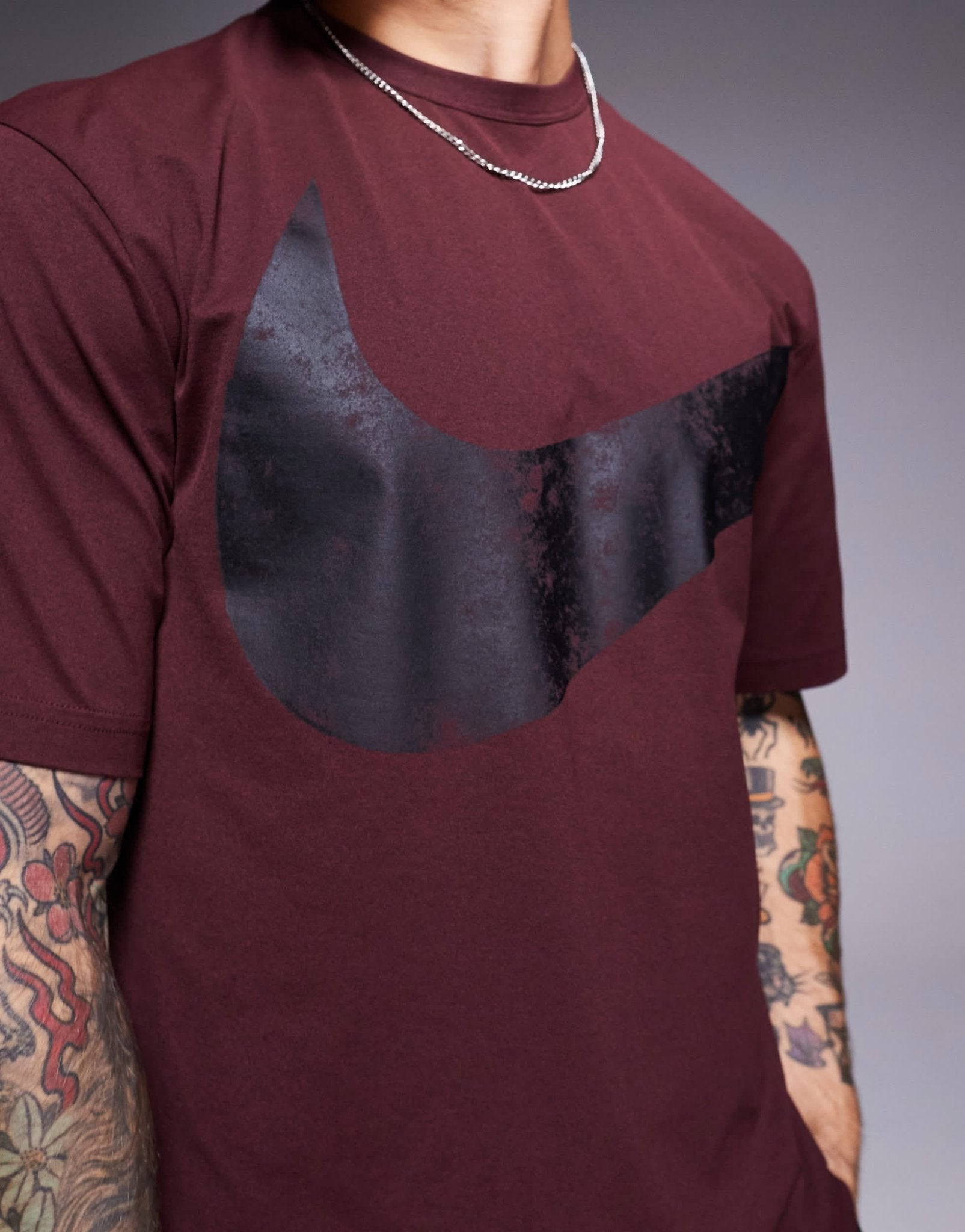 Nike Training Dri - FIT Swoosh graphic t-shirt in burgundy - ASOS Sample Sale EU Store