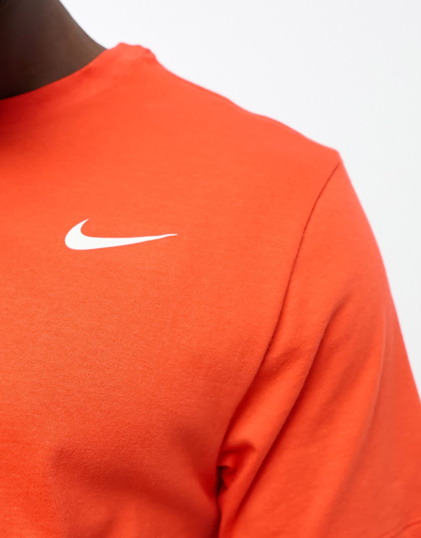 Nike Training Dri - fit t-shirt in red - ASOS Sample Sale EU Store