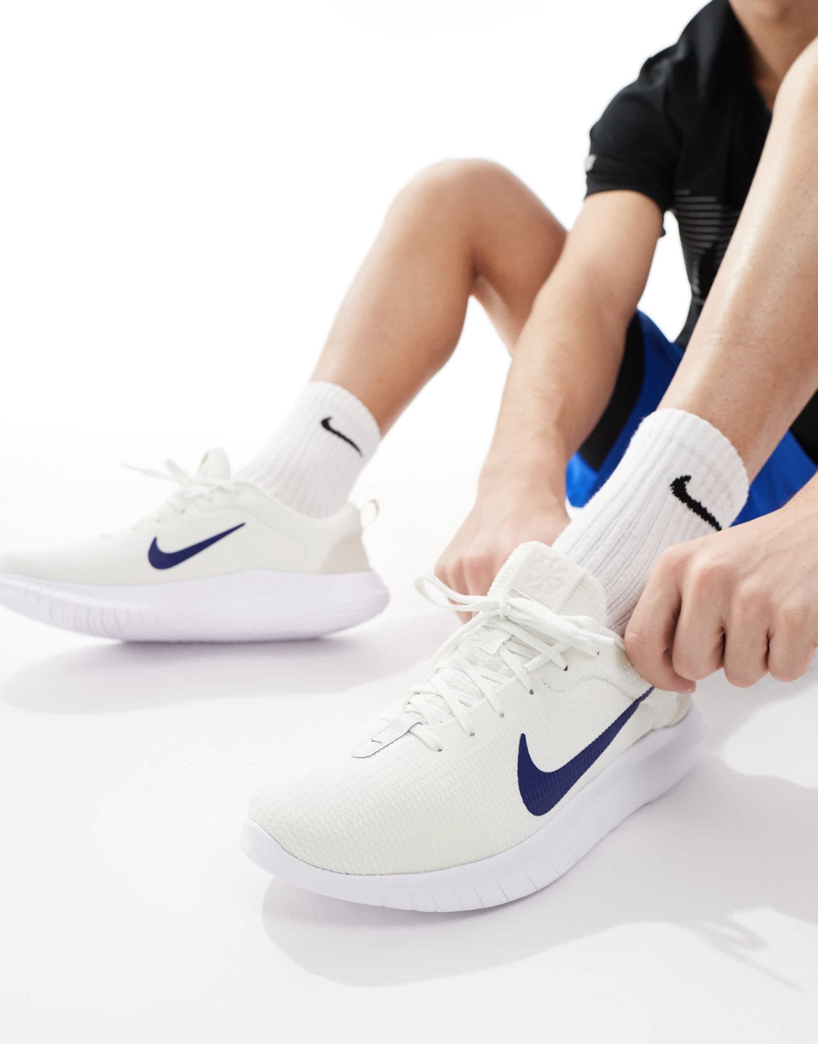 Nike Training Flex Experience RN 12 trainers in off white - ASOS Sample Sale EU Store