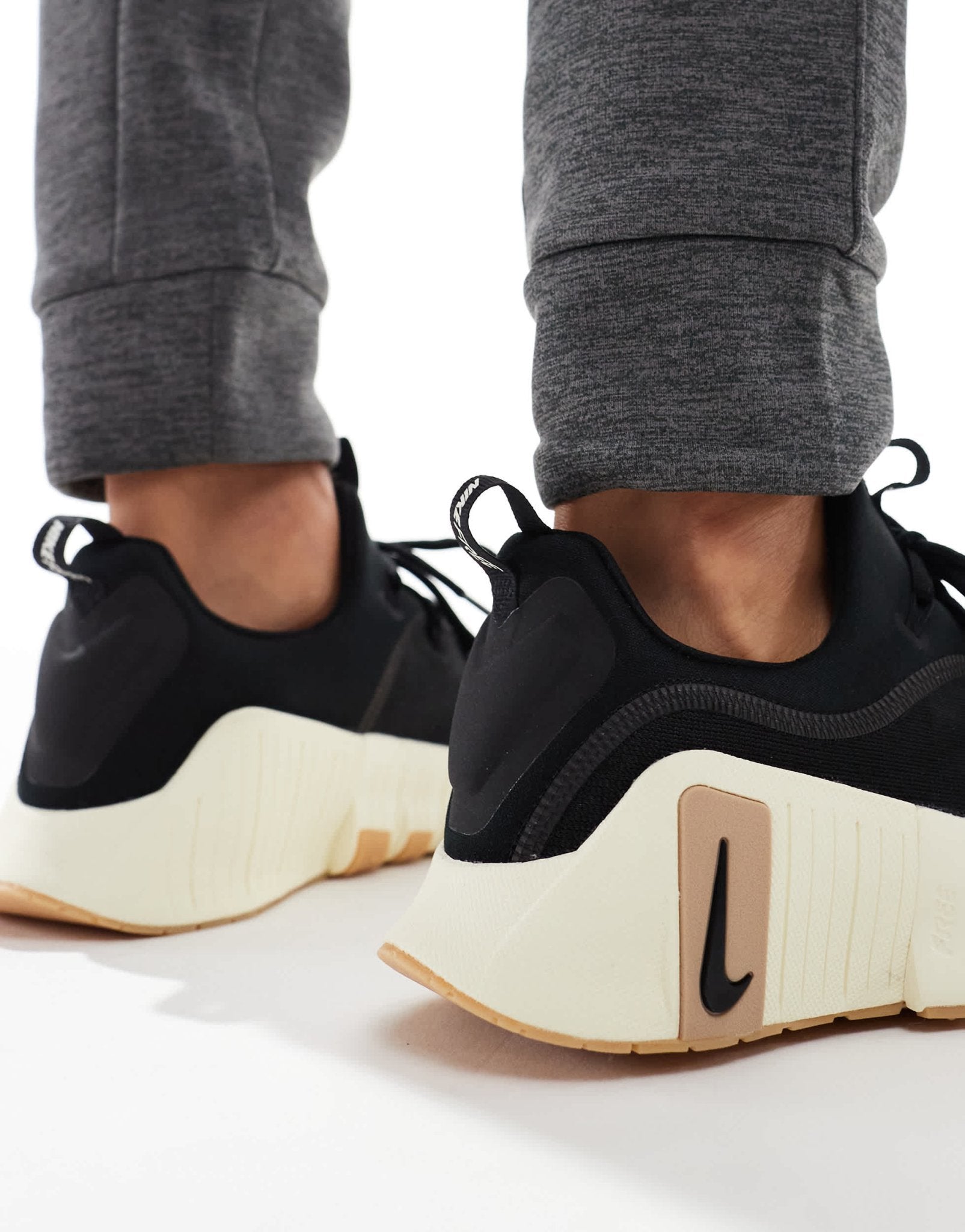 Nike Training Free Metcon 6 trainers in black and beige - ASOS Sample Sale EU Store