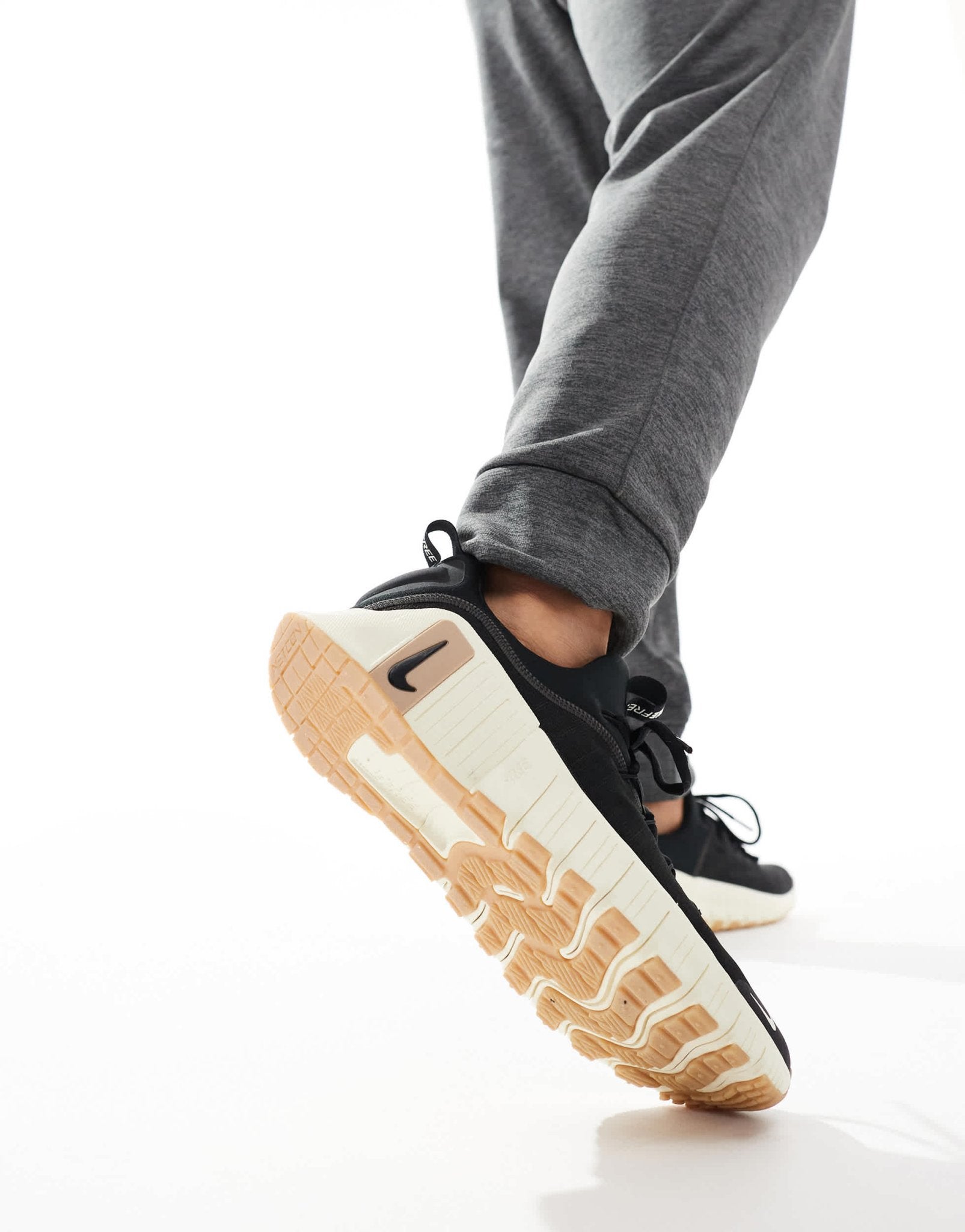 Nike Training Free Metcon 6 trainers in black and beige - ASOS Sample Sale EU Store
