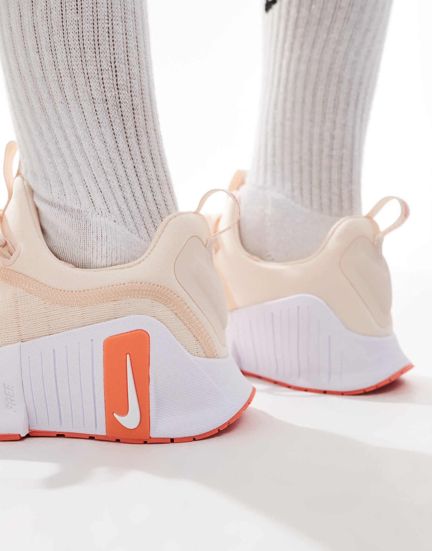 Nike Training Free Metcon 6 trainers in pink - ASOS Sample Sale EU Store