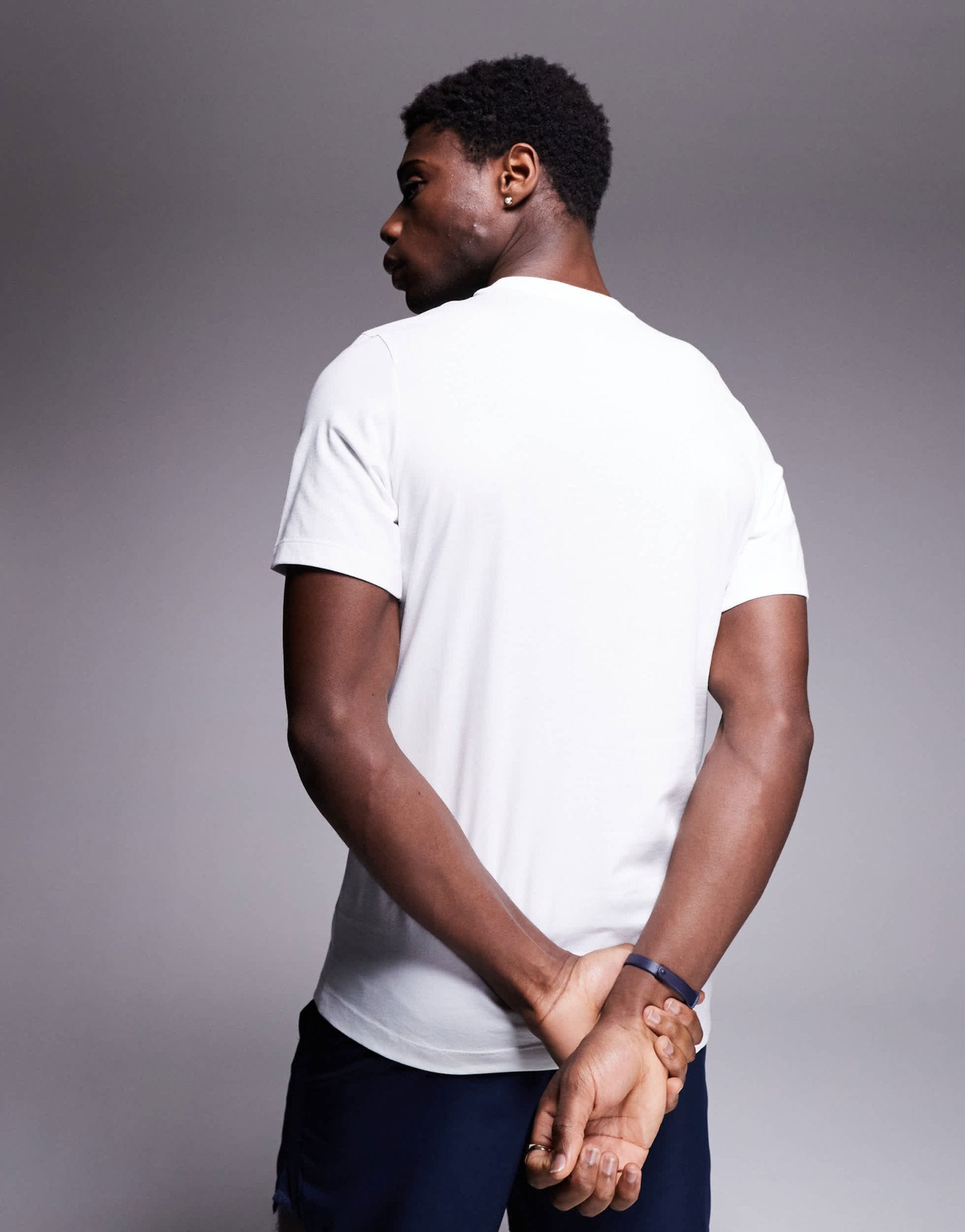 Nike Training Gym Dog graphic t-shirt in white - ASOS Sample Sale EU Store