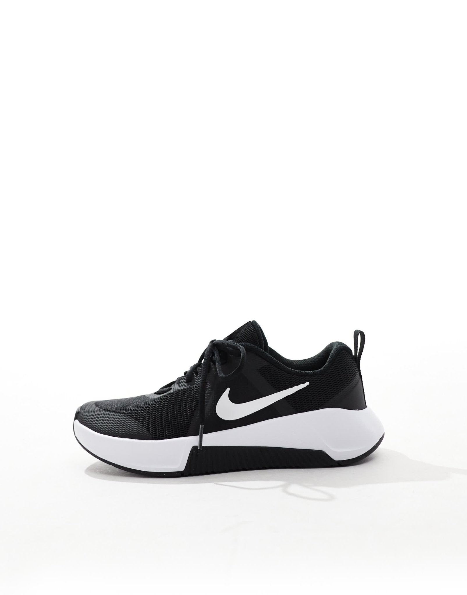 Nike Training MC 3 trainers in black and white - ASOS Sample Sale EU Store