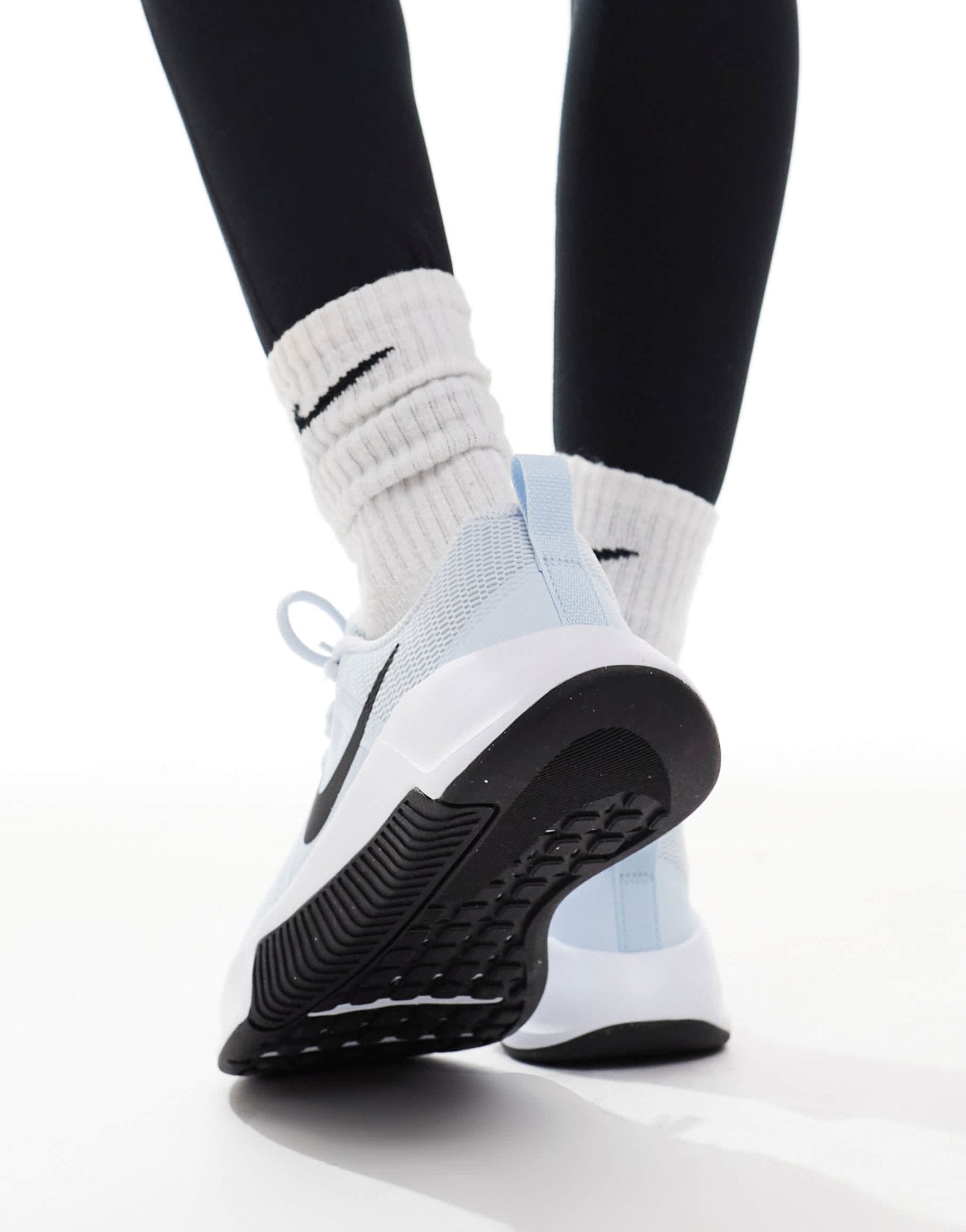 Nike Training MC 3 trainers in blue and white - ASOS Sample Sale EU Store