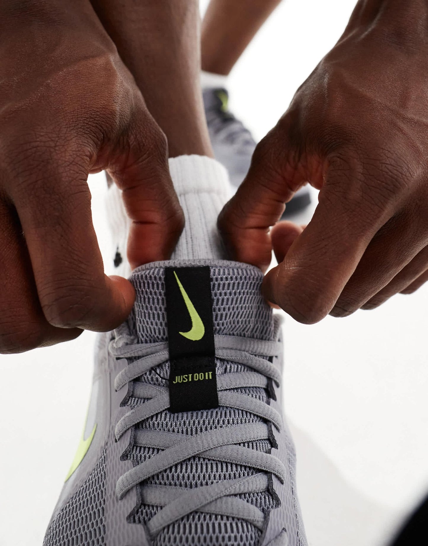 Nike Training MC 3 trainers in grey - ASOS Sample Sale EU Store