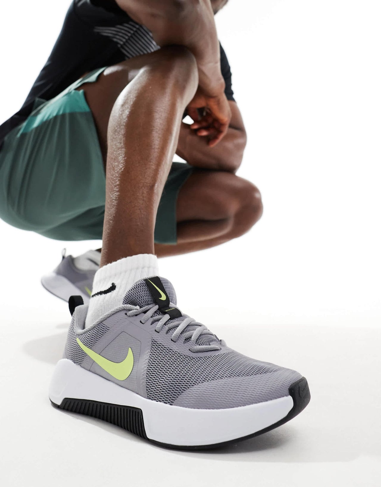 Nike Training MC 3 trainers in grey - ASOS Sample Sale EU Store