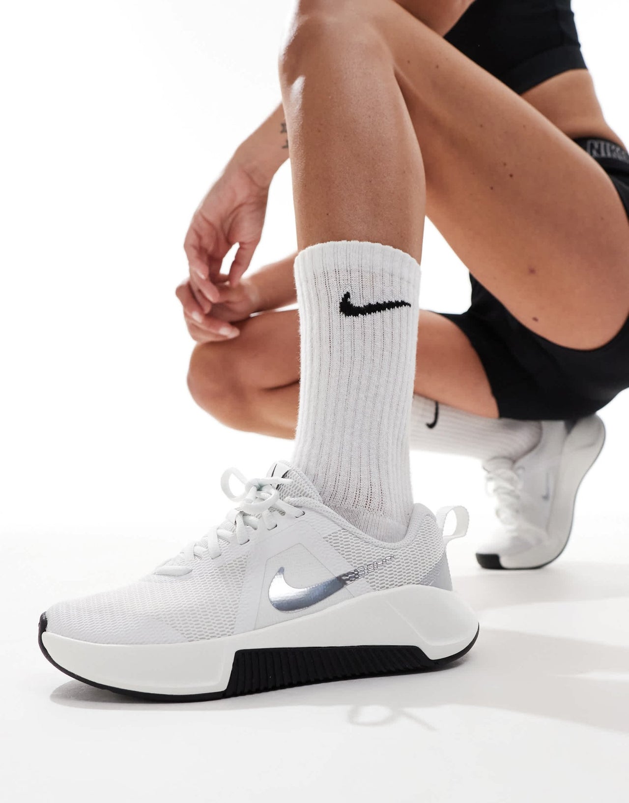 Nike Training MC 3 trainers in white and silver - ASOS Sample Sale EU Store