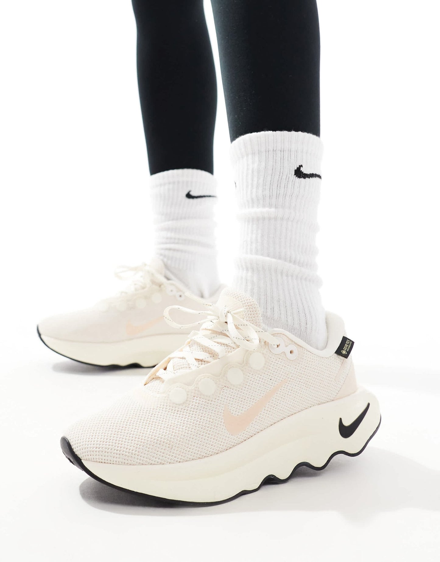 Nike Training Motiva GORE - TEX trainers in off white - ASOS Sample Sale EU Store