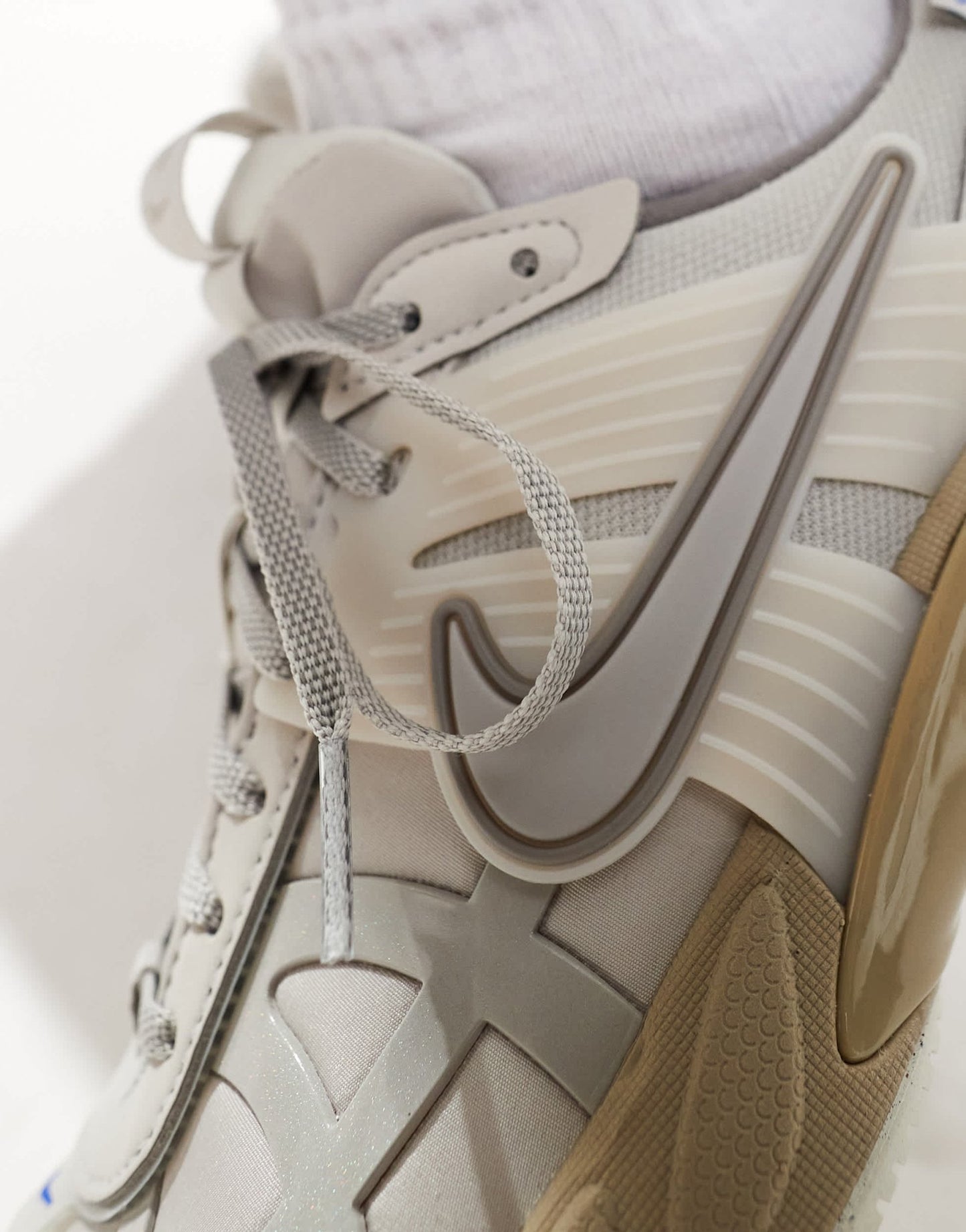 Nike V2K Run GORE - TEX trainers in light grey - ASOS Sample Sale EU Store