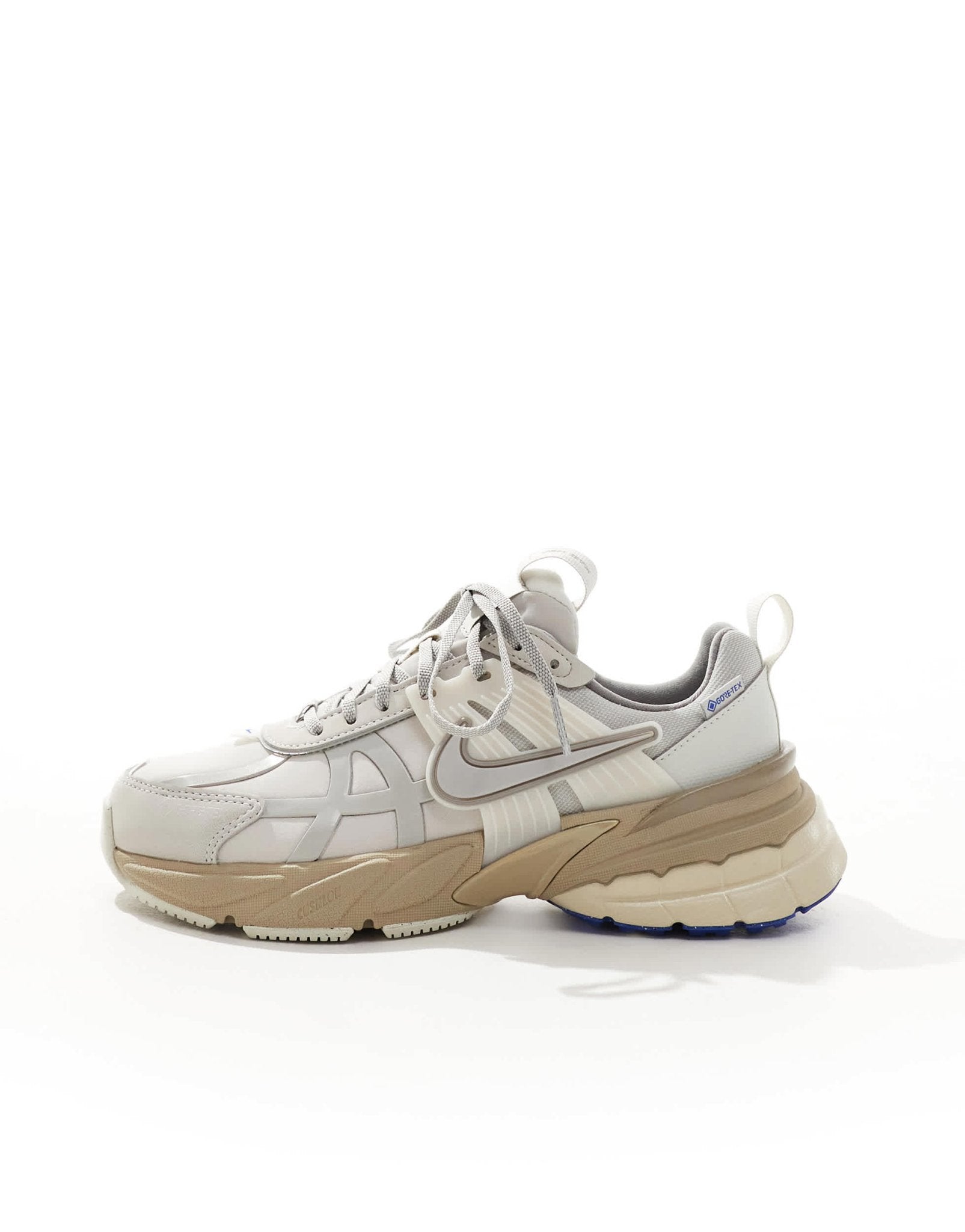 Nike V2K Run GORE - TEX trainers in light grey - ASOS Sample Sale EU Store