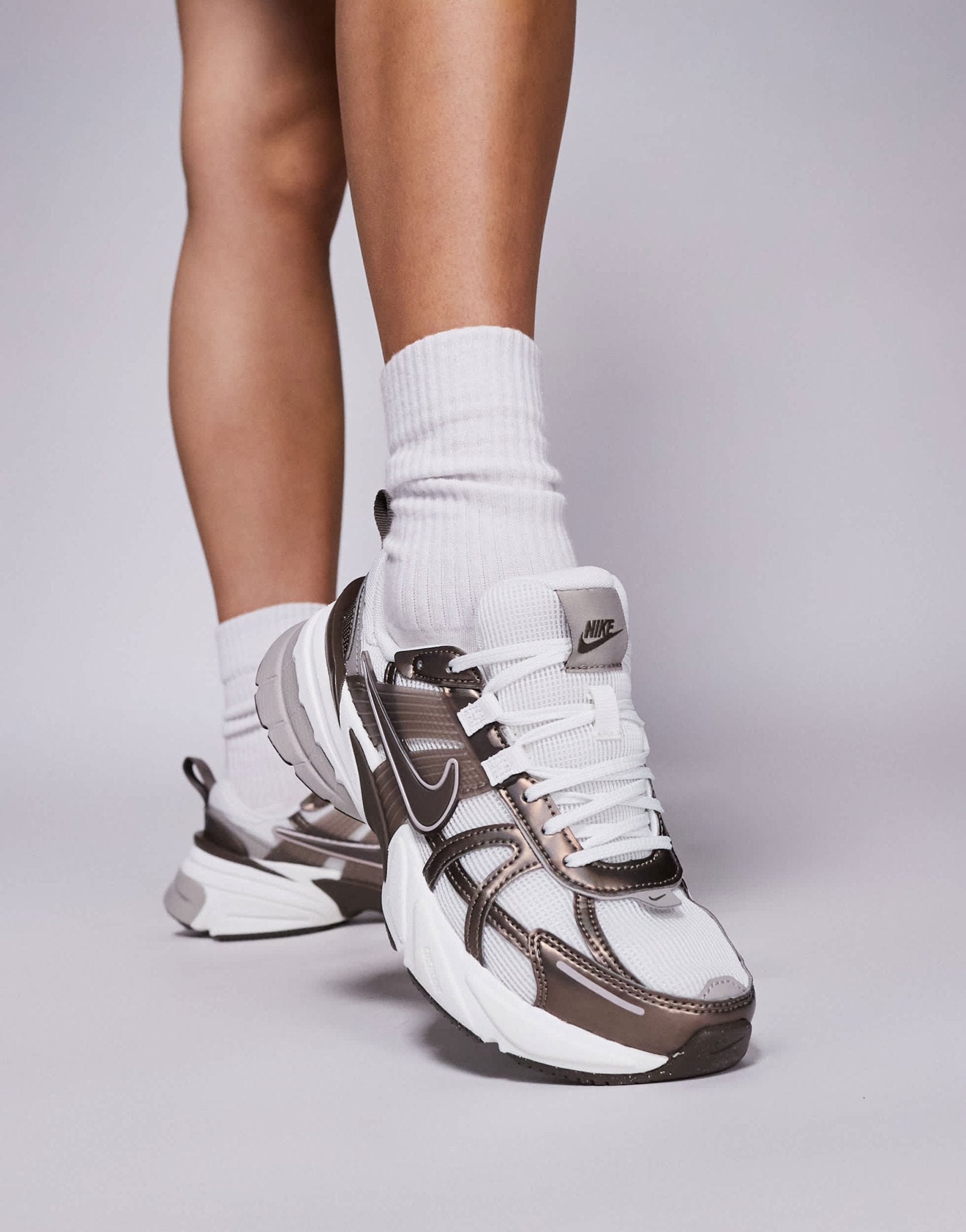 Nike V2K Run trainers in beige and white - ASOS Sample Sale EU Store