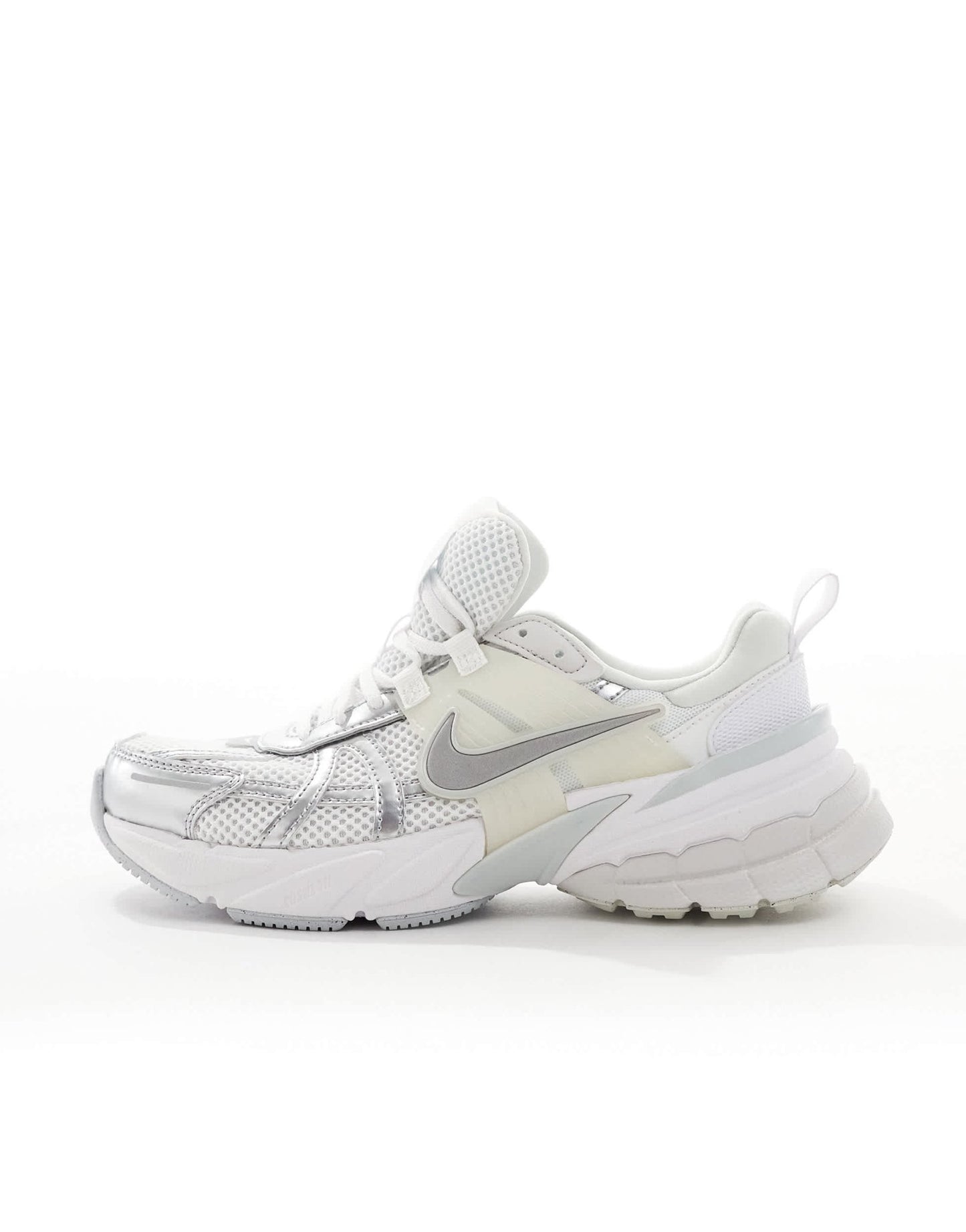 Nike V2K Run trainers in white and silver - ASOS Sample Sale EU Store