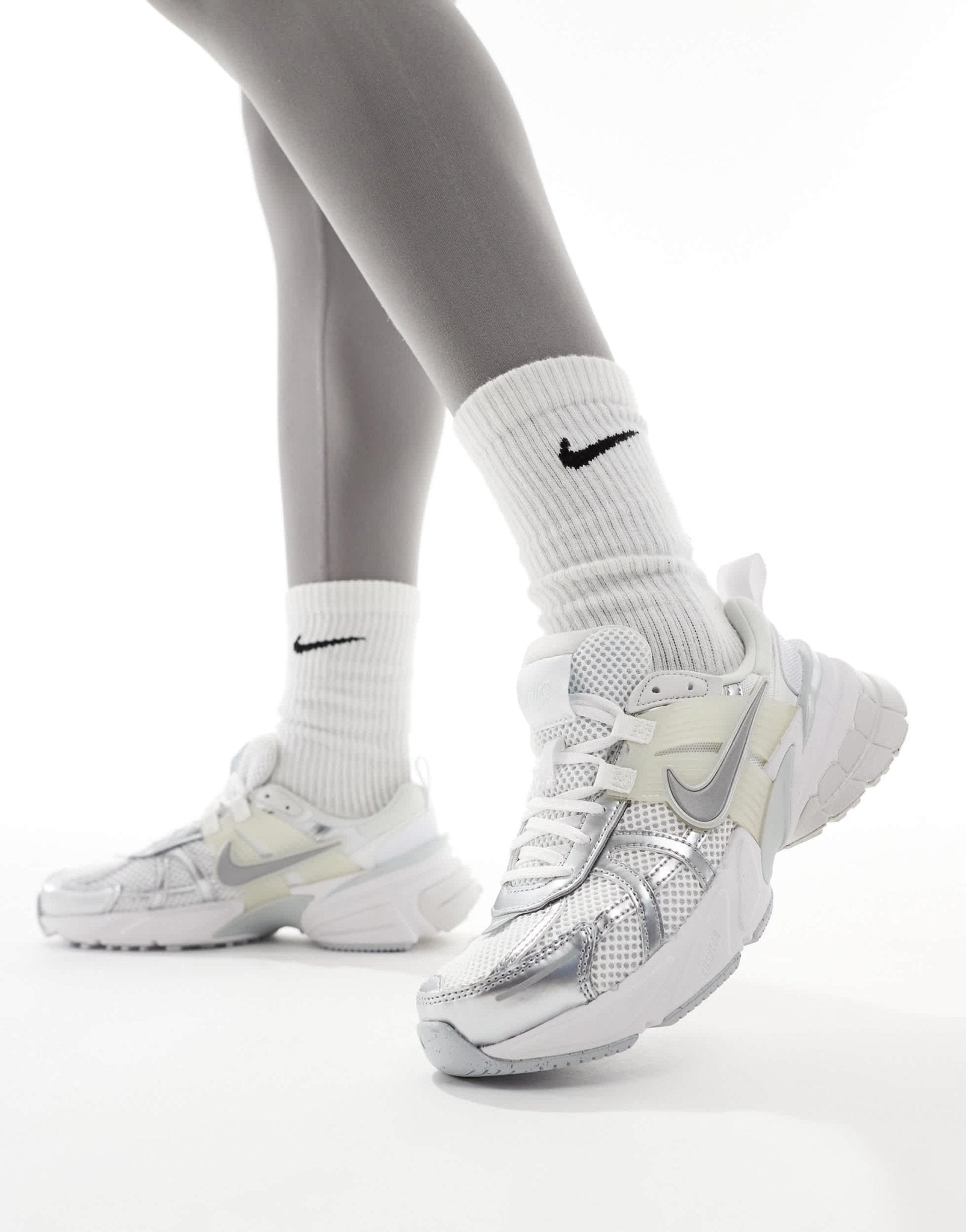 Nike V2K Run trainers in white and silver - ASOS Sample Sale EU Store