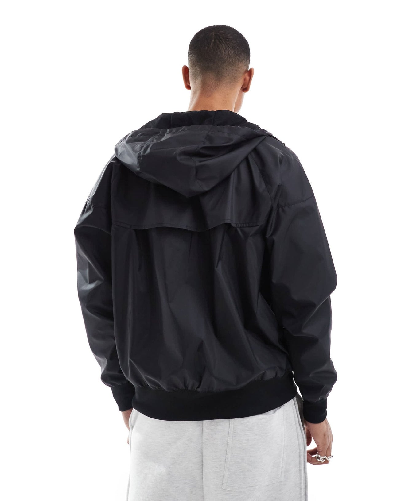 Nike windrunner jacket in black - ASOS Sample Sale EU Store