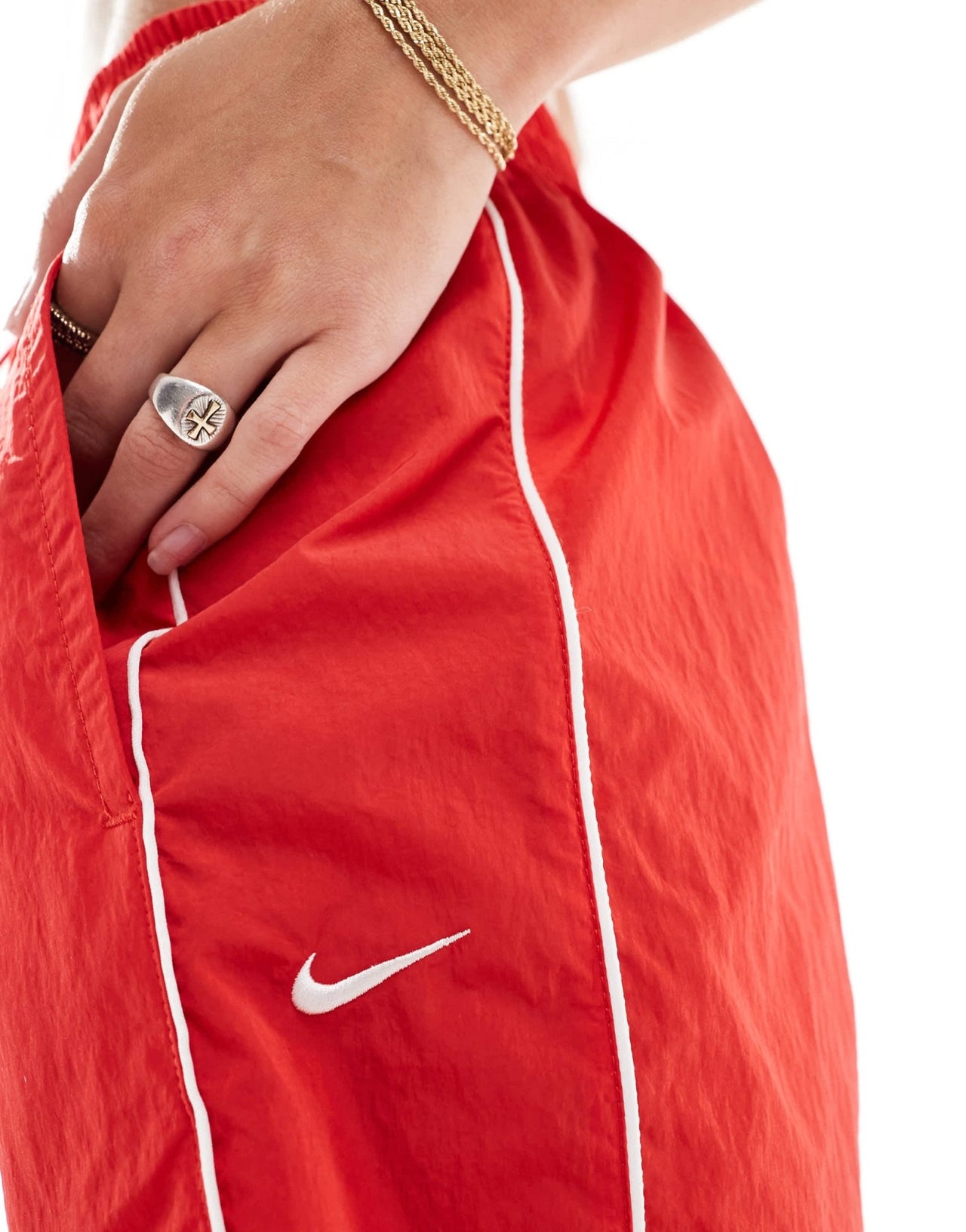 Nike windrunner trackpant in red - RED - ASOS Sample Sale EU Store
