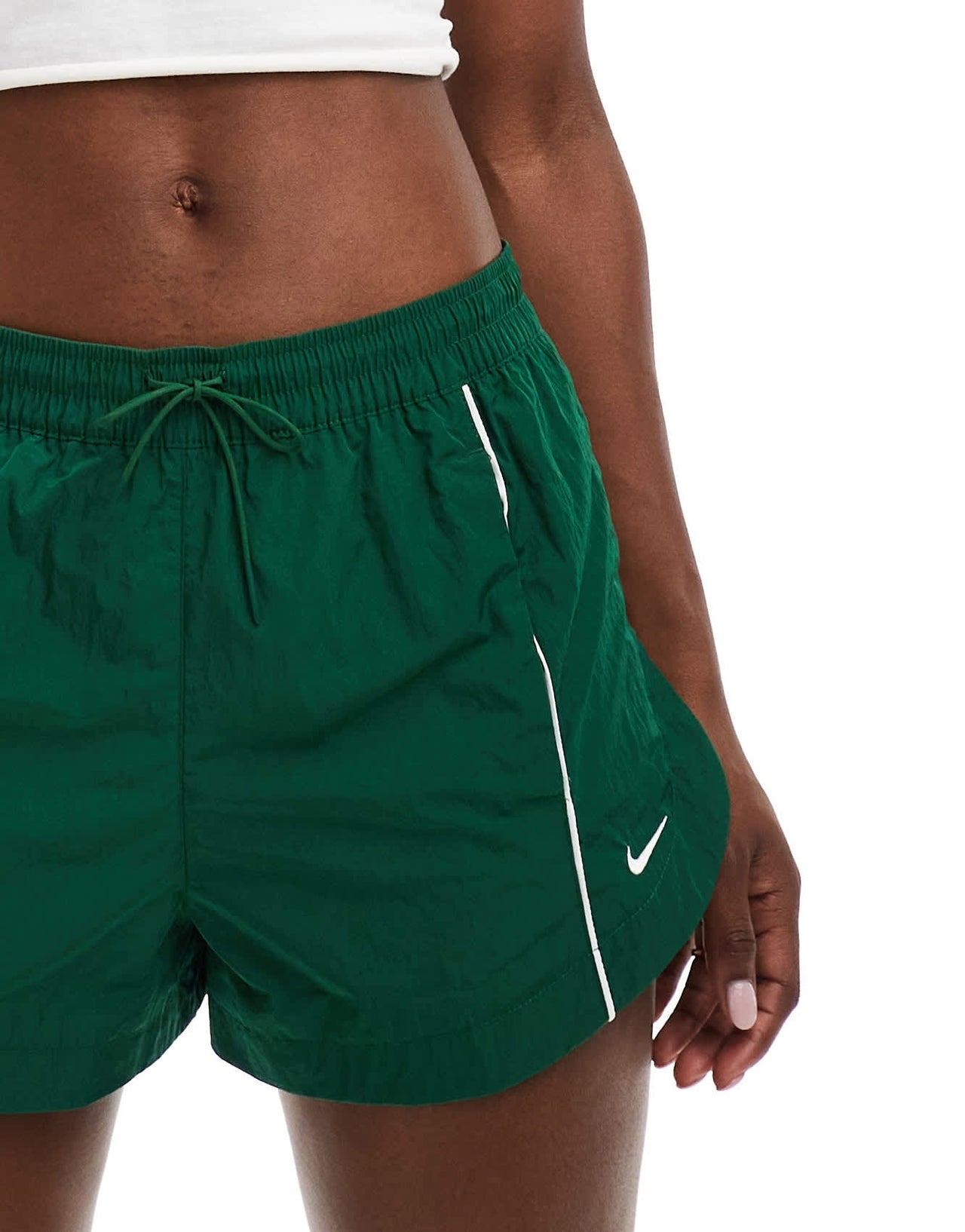 Nike Windrunner woven shorts in green - ASOS Sample Sale EU Store